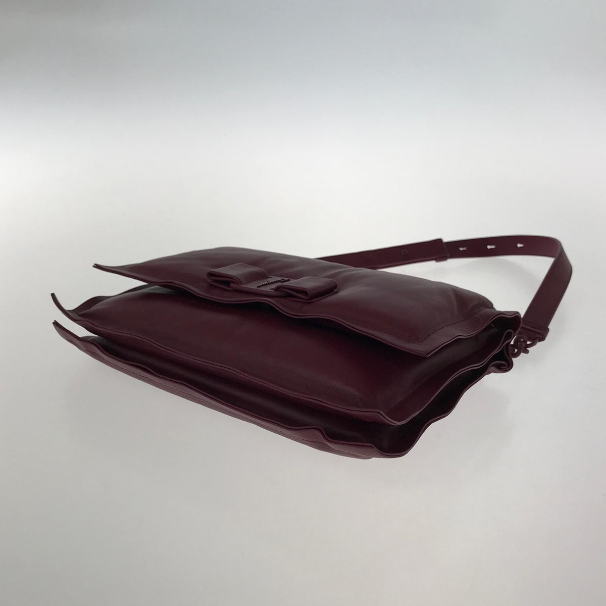 S.Ferragamo VIVA BOW ヴァラリボン チェーンショルダーバッグ ボルドー 211287