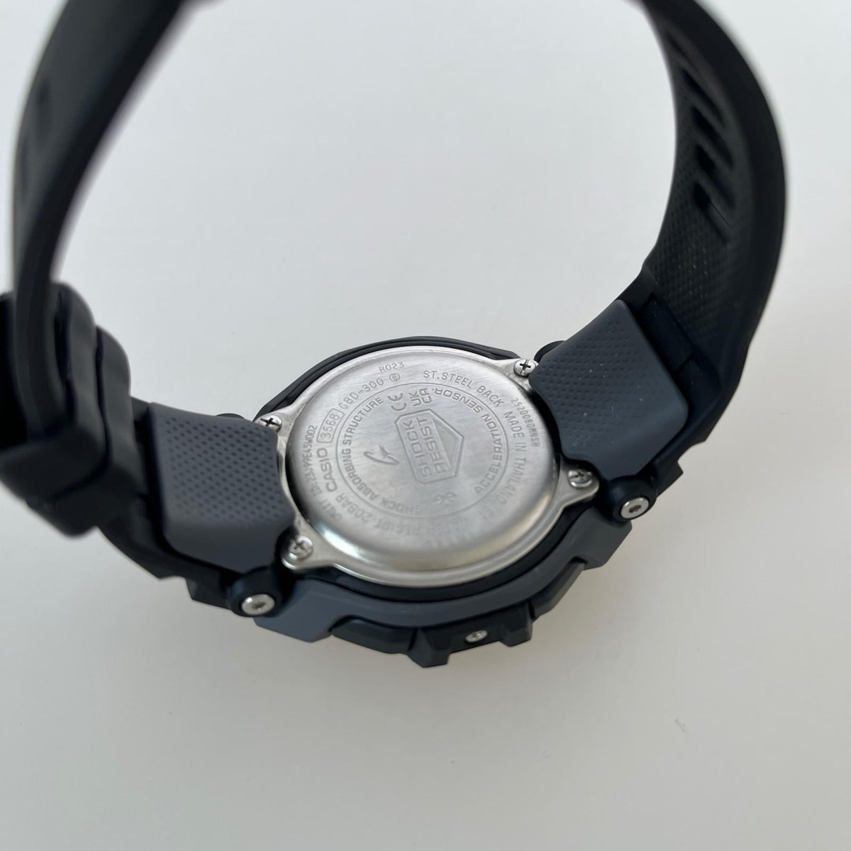 腕時計 ﾃﾞｼﾞﾀﾙ 黒 GBD-300-1JF ブラック