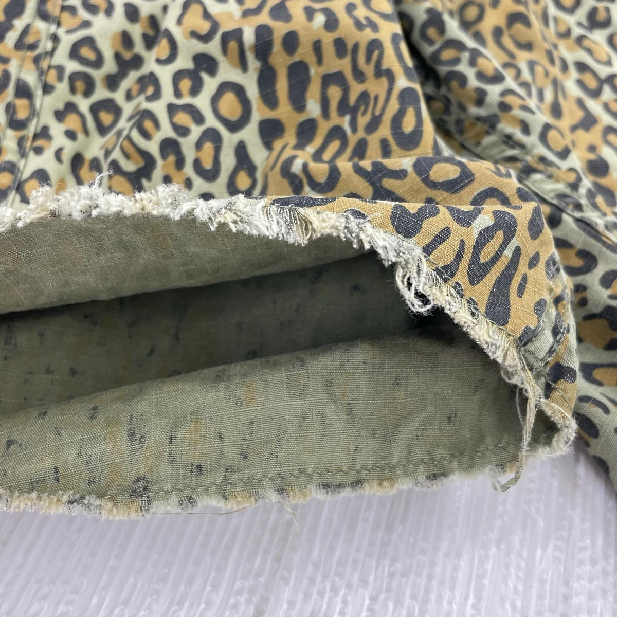 ショートパンツ ﾚｵﾊﾟｰﾄﾞ S