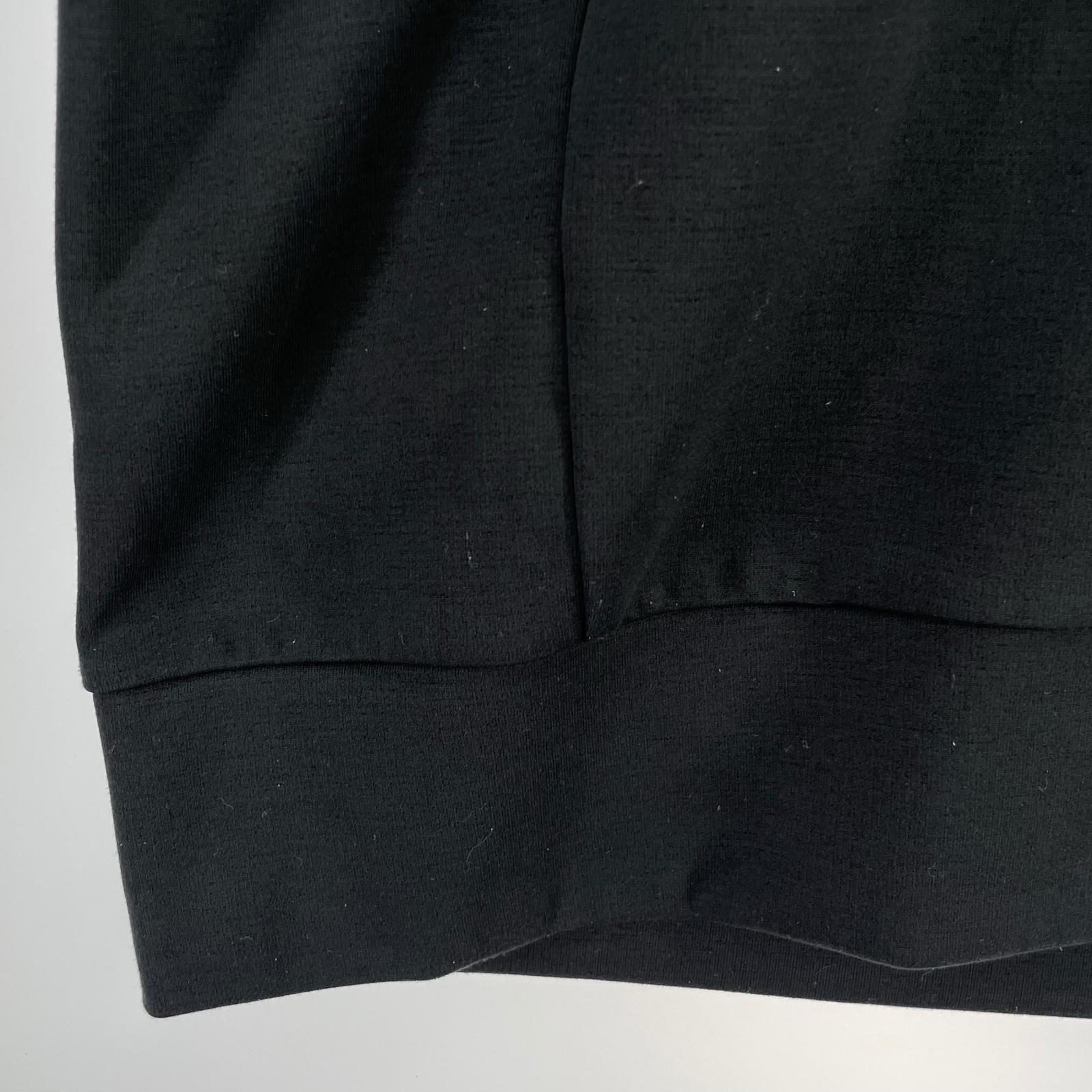 パーカー モーションフーディ 黒(XL) ブラック
