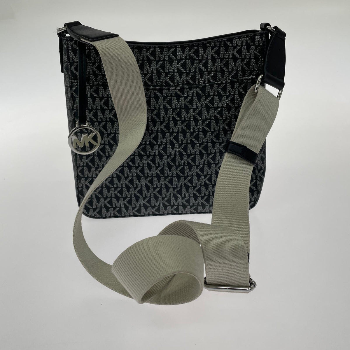 ショルダーバッグ JET SET TRAVEL ショルダーバッグ ブラック