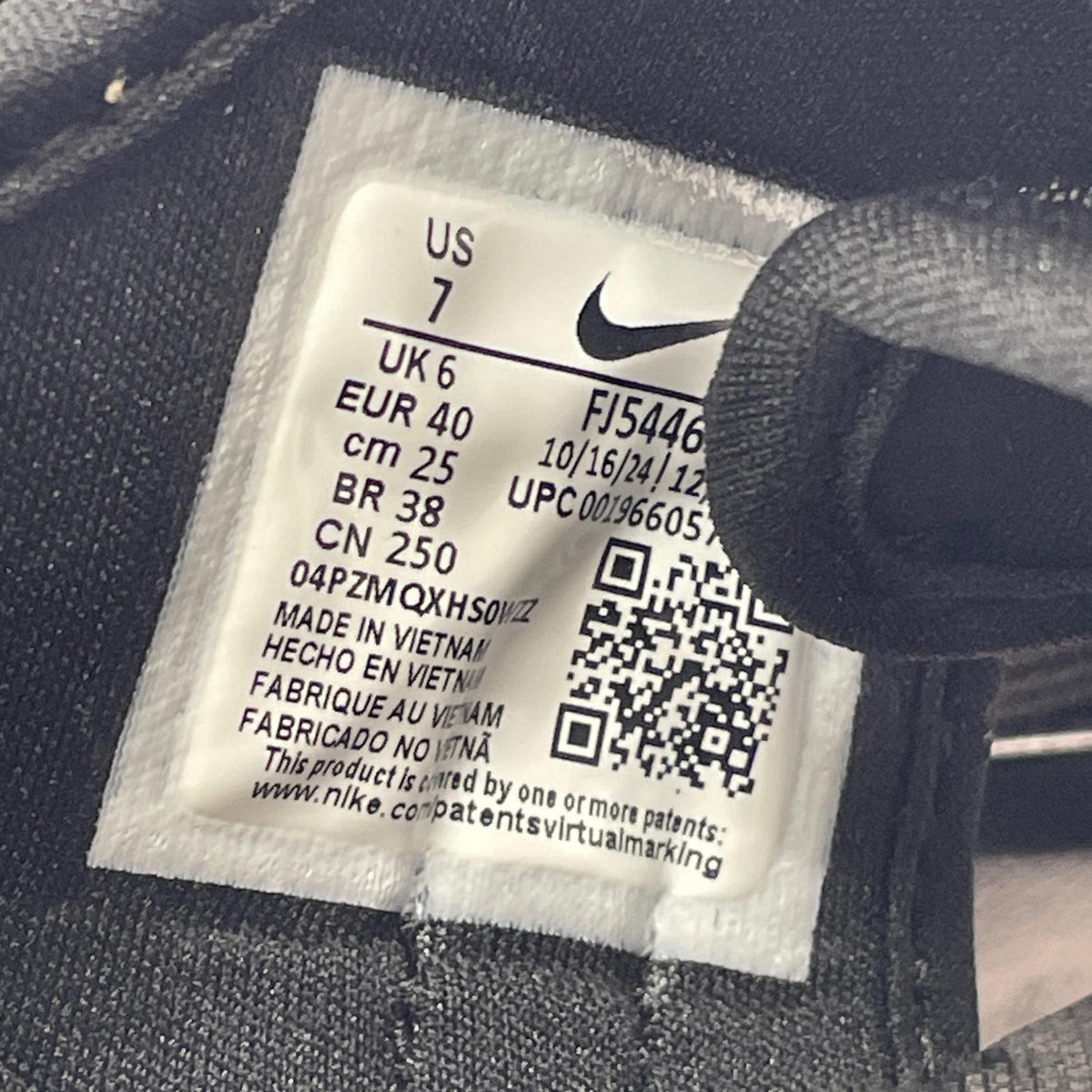 サンダル AIR MAX SOL SANDAL 25cm (US7 UK6 1/2 EU40) ブラック