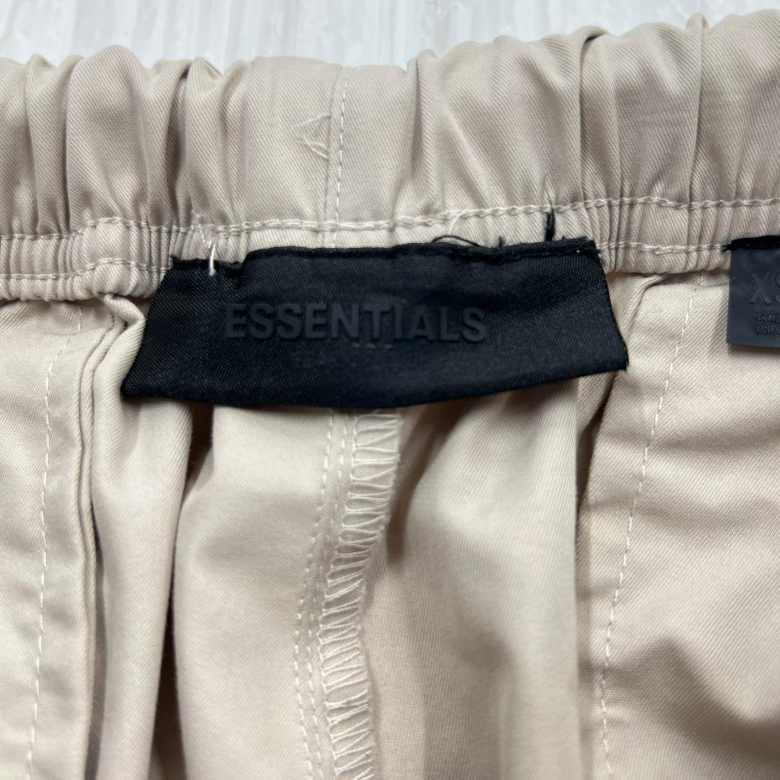 パンツ ESSENTIALS ｲｰｼﾞｰﾊﾟﾝﾂ ﾍﾞｰｼﾞｭ (XS) ベージュ