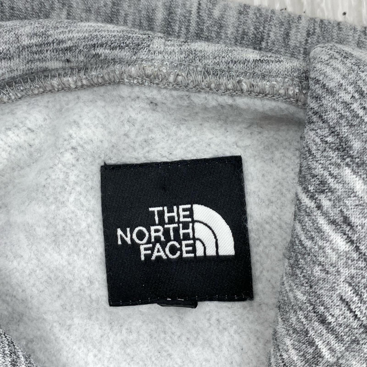 パーカー THE NORTH FACE 緯度経度 FUKUOKAﾊﾟｰｶｰ ｸﾞﾚｰ (M) M グレー