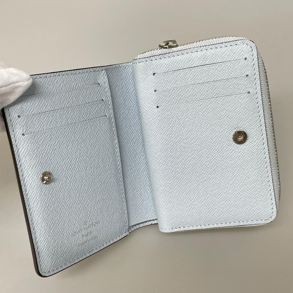 LV　ポルトフォイユ ルー モノグラム M11778