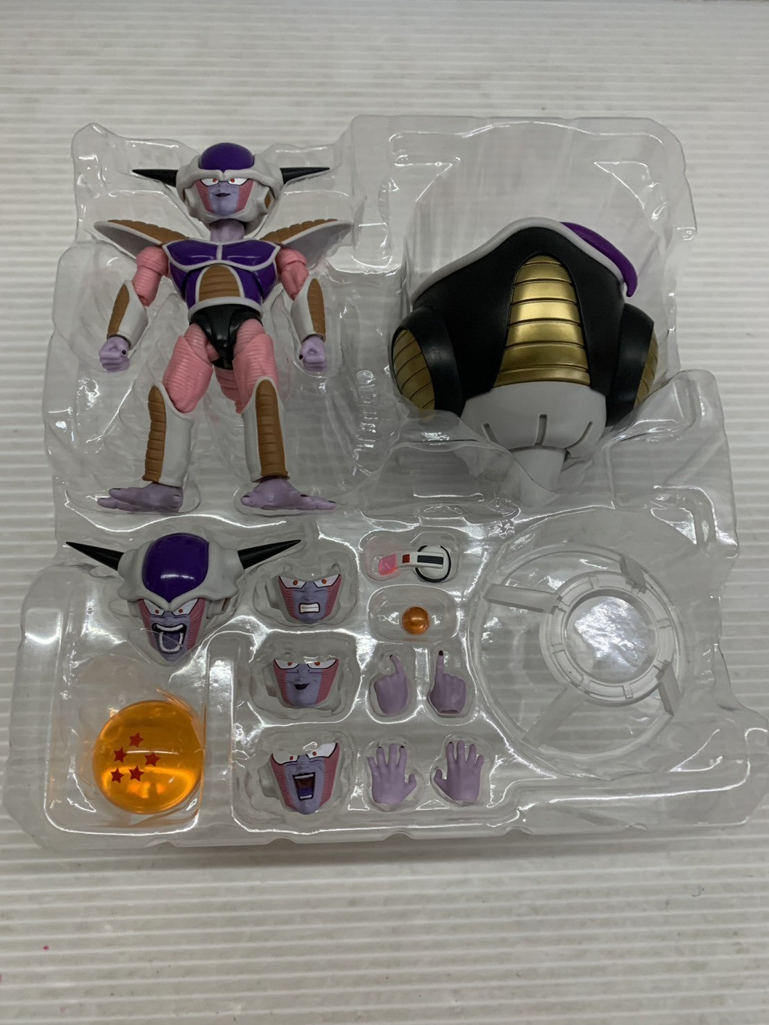 S.H.Figuarts フリーザ 第一形態＆フリーザポッド フィギュア/グッズ