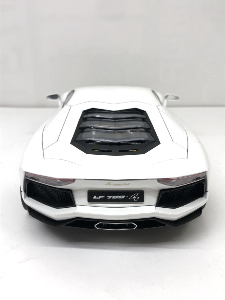 AUTOart　1/18 ランボルギーニ アヴェンタドール LP700-4 スケールカー