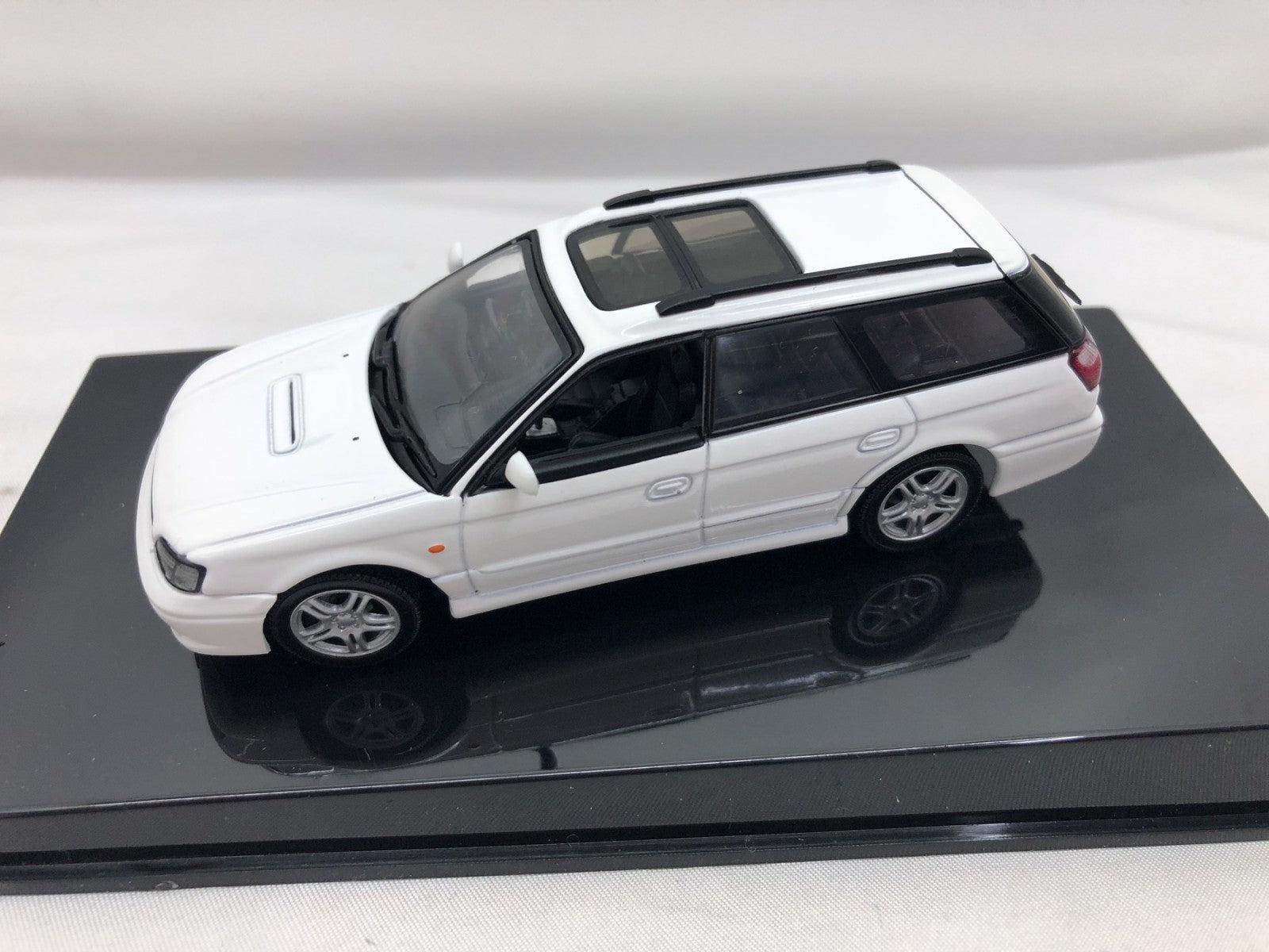 AUTO art 1/43 スバルレガシー GTB '99 スケールカー