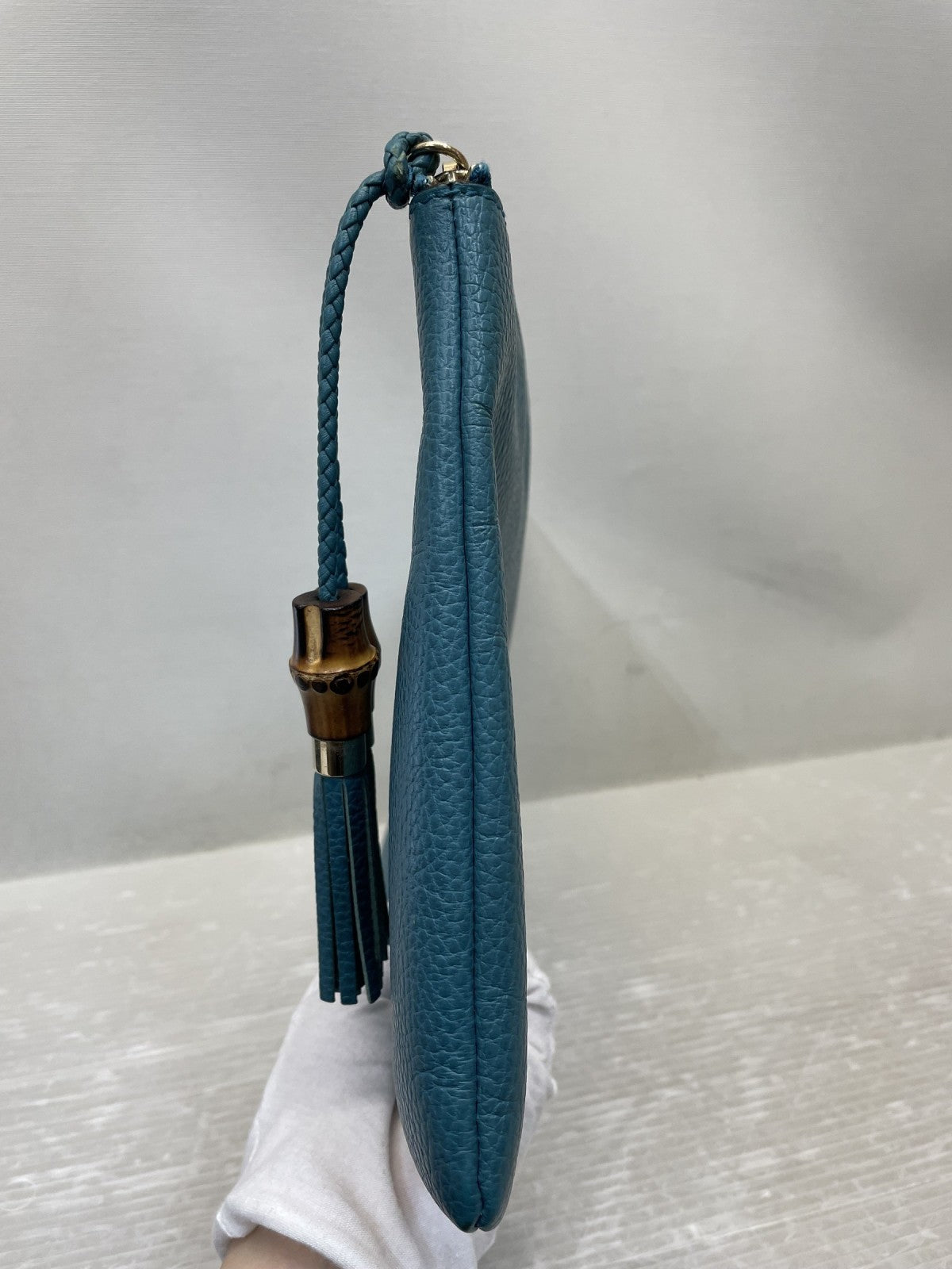 GUCCI バンブータッセル クラッチバッグ ブルー