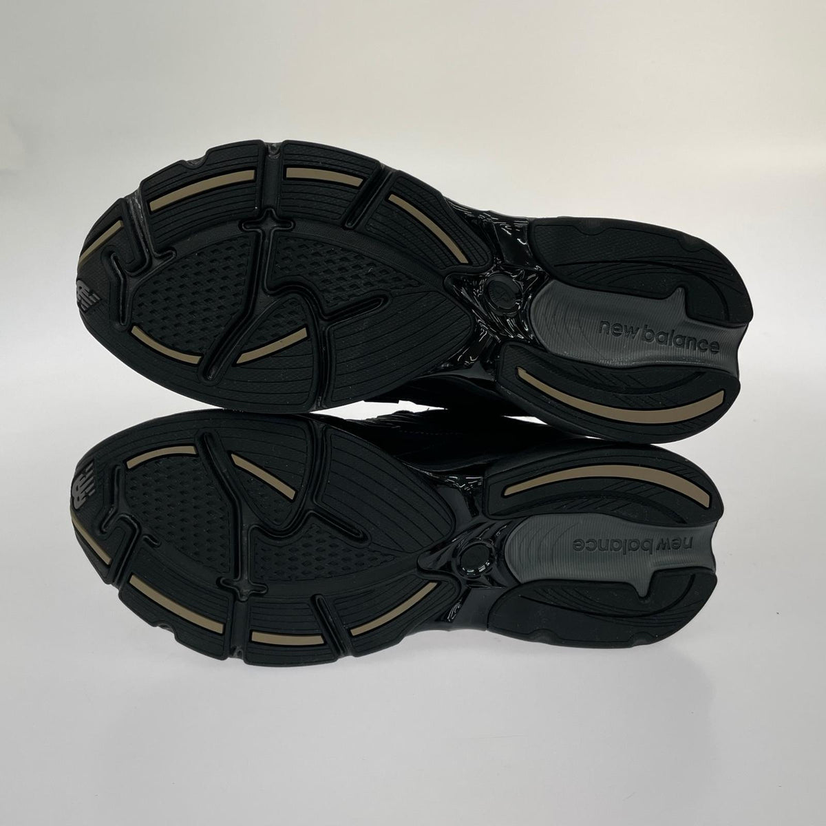 スニーカー U2010TTB 黒 (27.5) 27.5cm (US9 1/2 UK9 EU45) ブラック