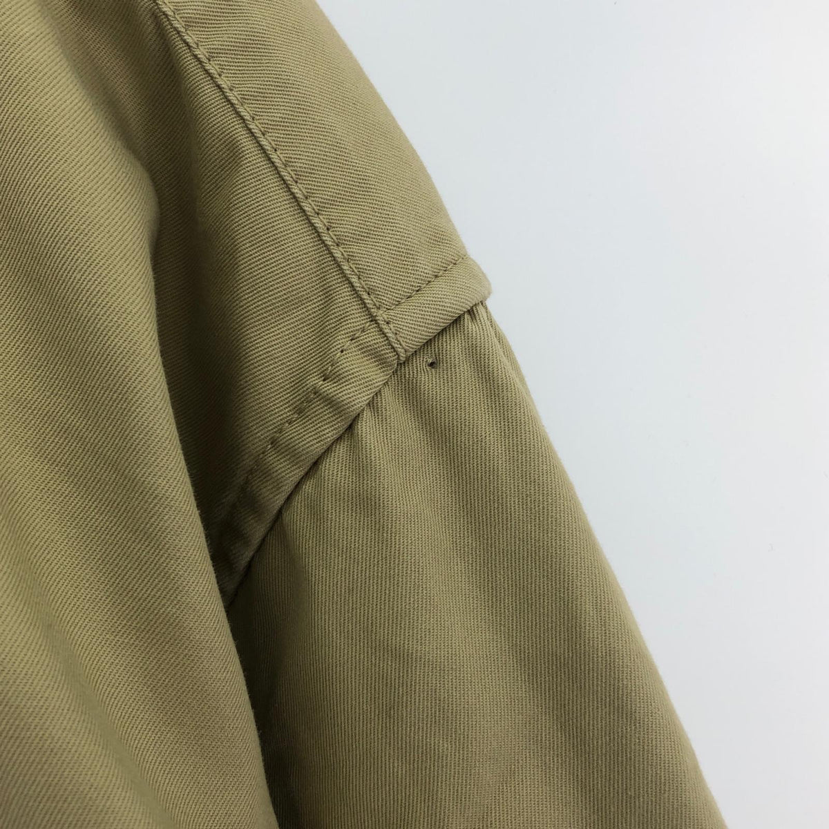 長袖Ｔシャツ 24SS ｼｬﾂ ｽﾓｰﾙBOX ベージュ