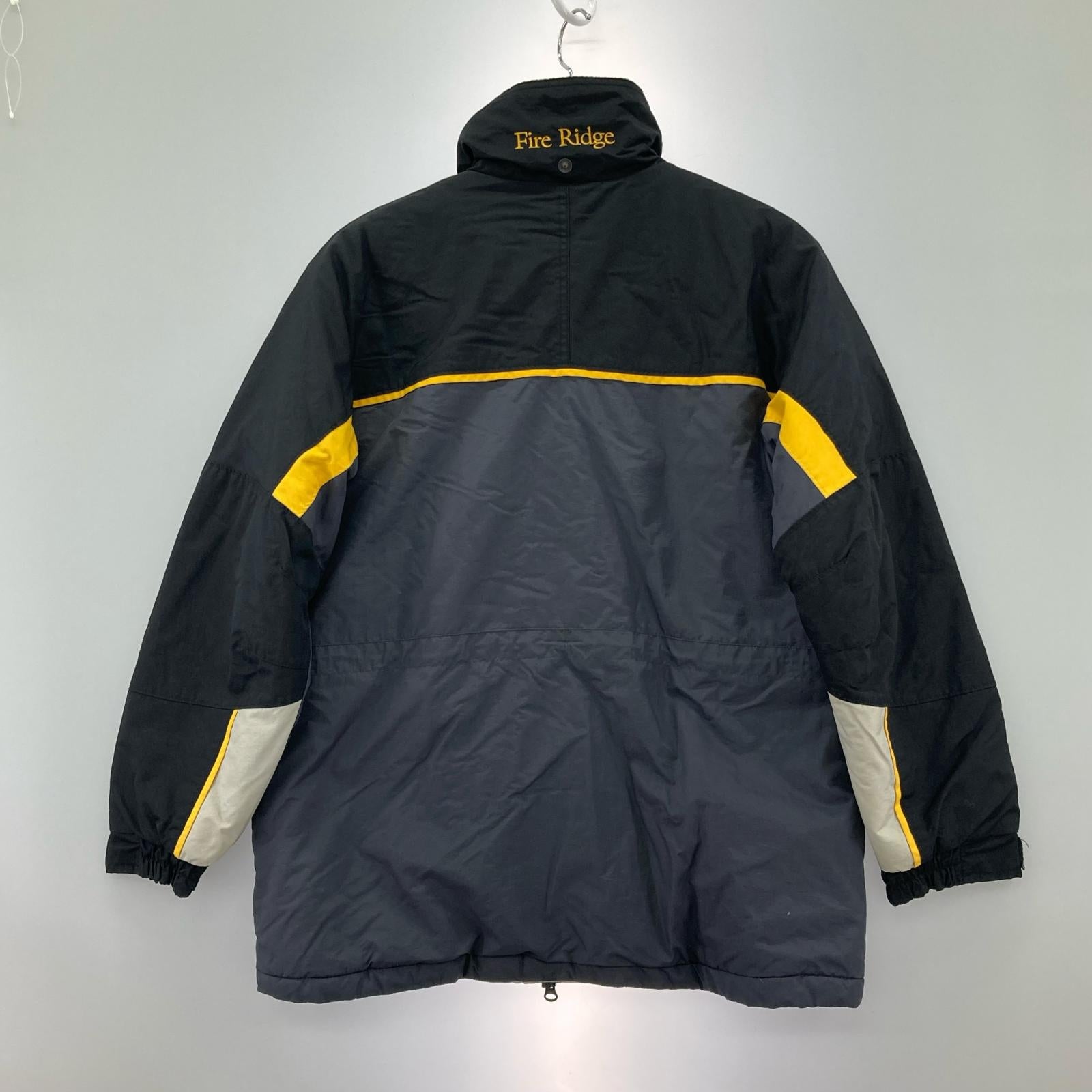 ジャケット ﾌｨﾘﾋﾟﾝ製 ｽﾉﾎﾞｼﾞｬｹｯﾄ ﾌﾞﾗｯｸ