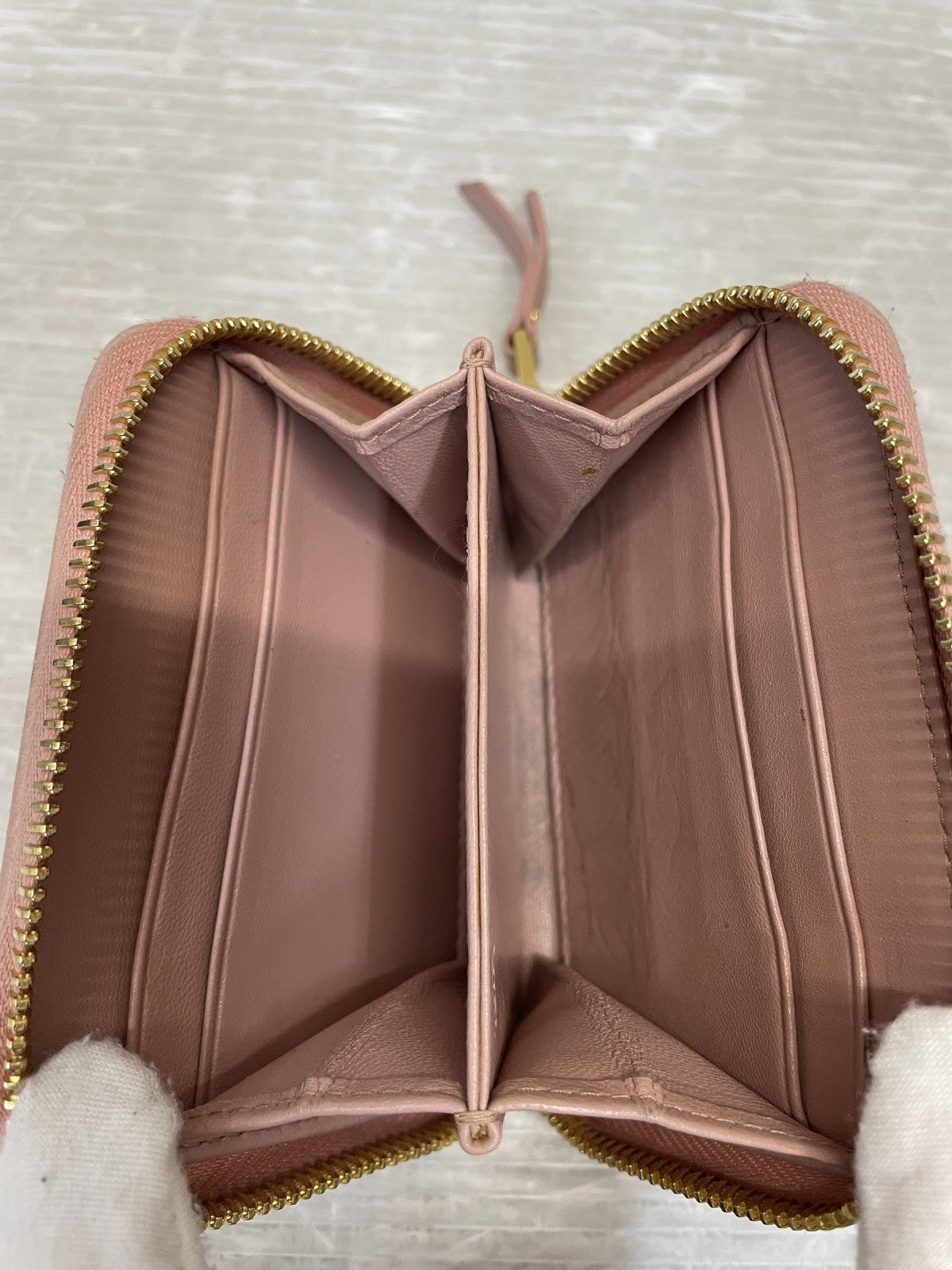 miumiu ラウンドジップ コインカードケース ピンク