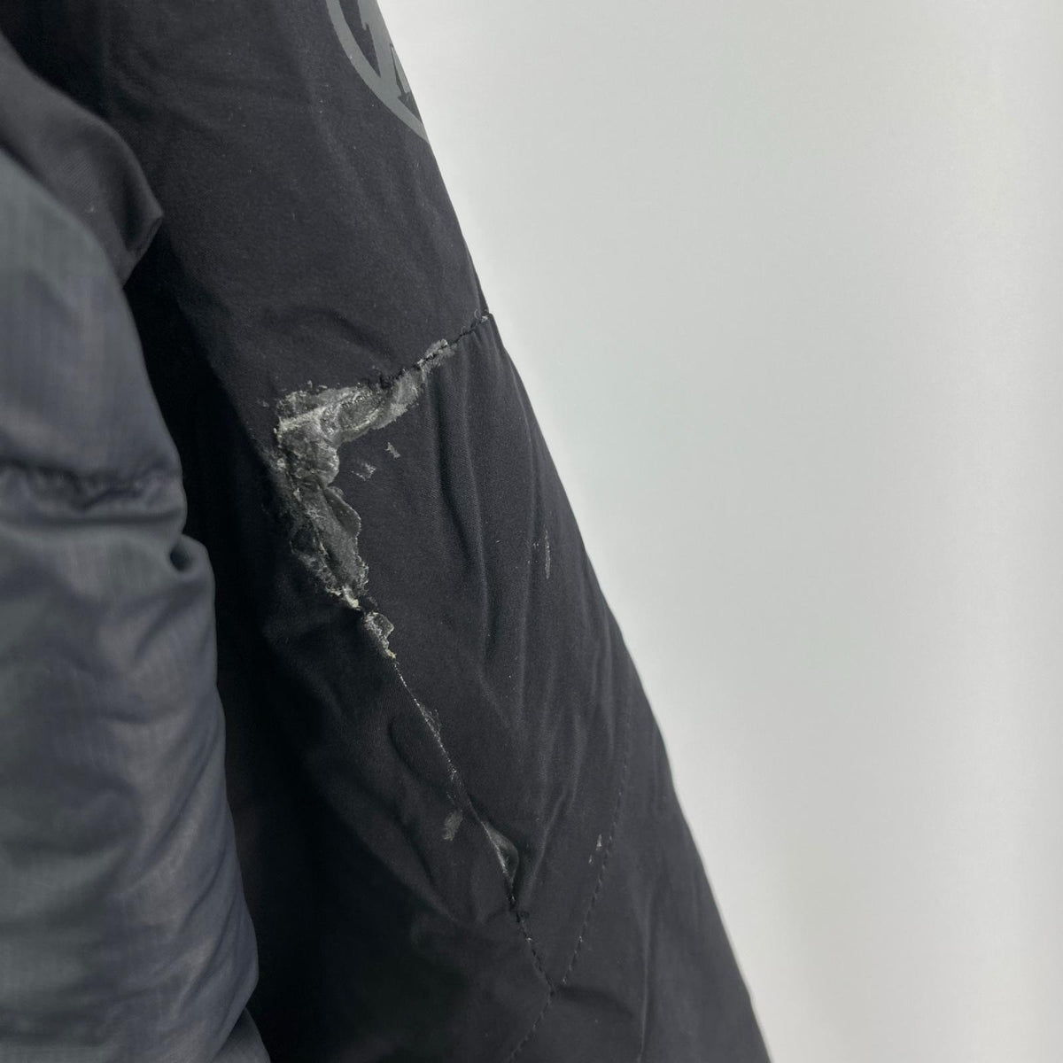 ダウンジャケット ﾀﾞｳﾝｼﾞｬｹｯﾄ　BLK　1013-01320 M ブラック