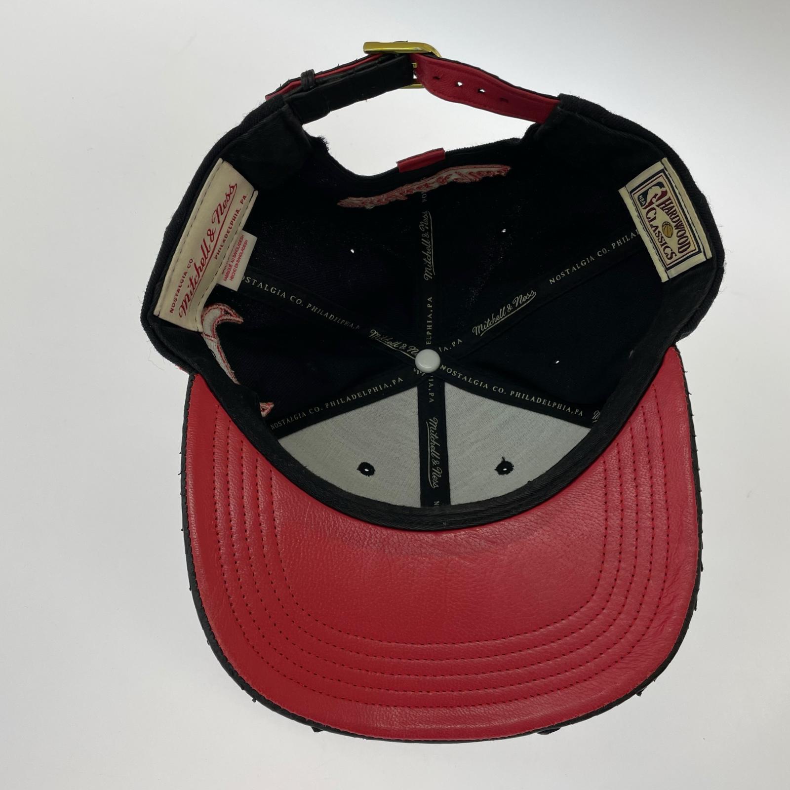 キャップ CHICAGO Bulls パイソン切替 黒