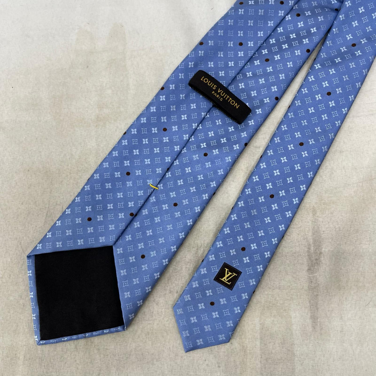 LOUIS VUITTON ネクタイ