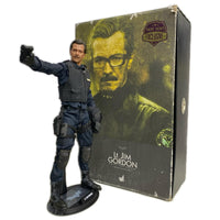 HOT TOYS ダークナイト ジムゴードン警部補 SWAT SUIT フィギュア/グッズ