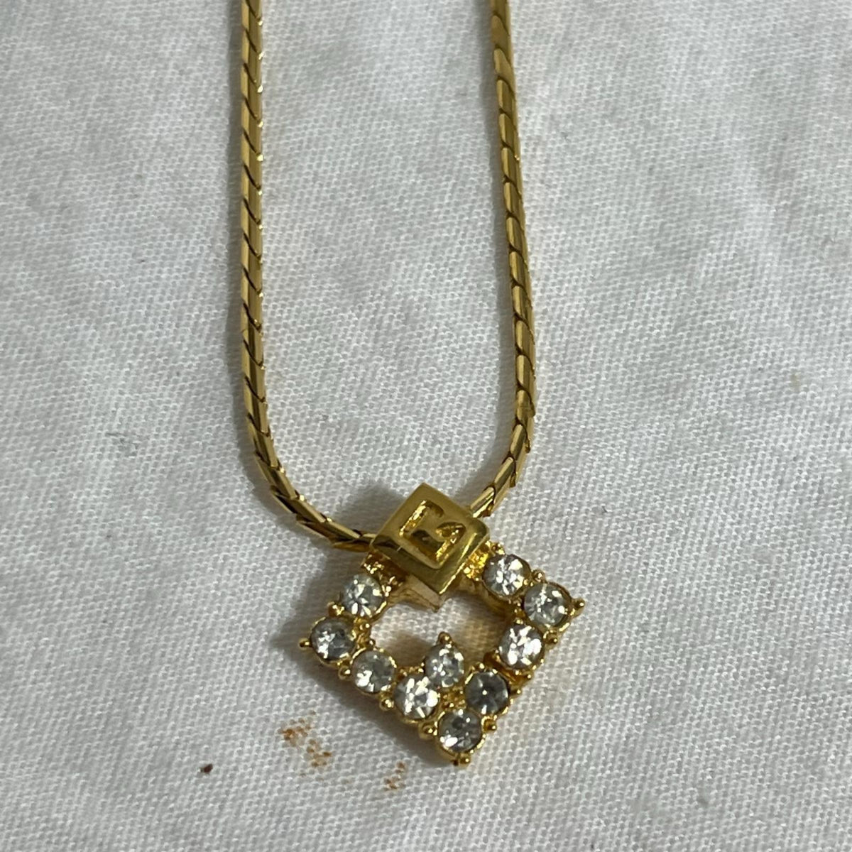 GIVENCHY スクエア ラインストーン ネックレス