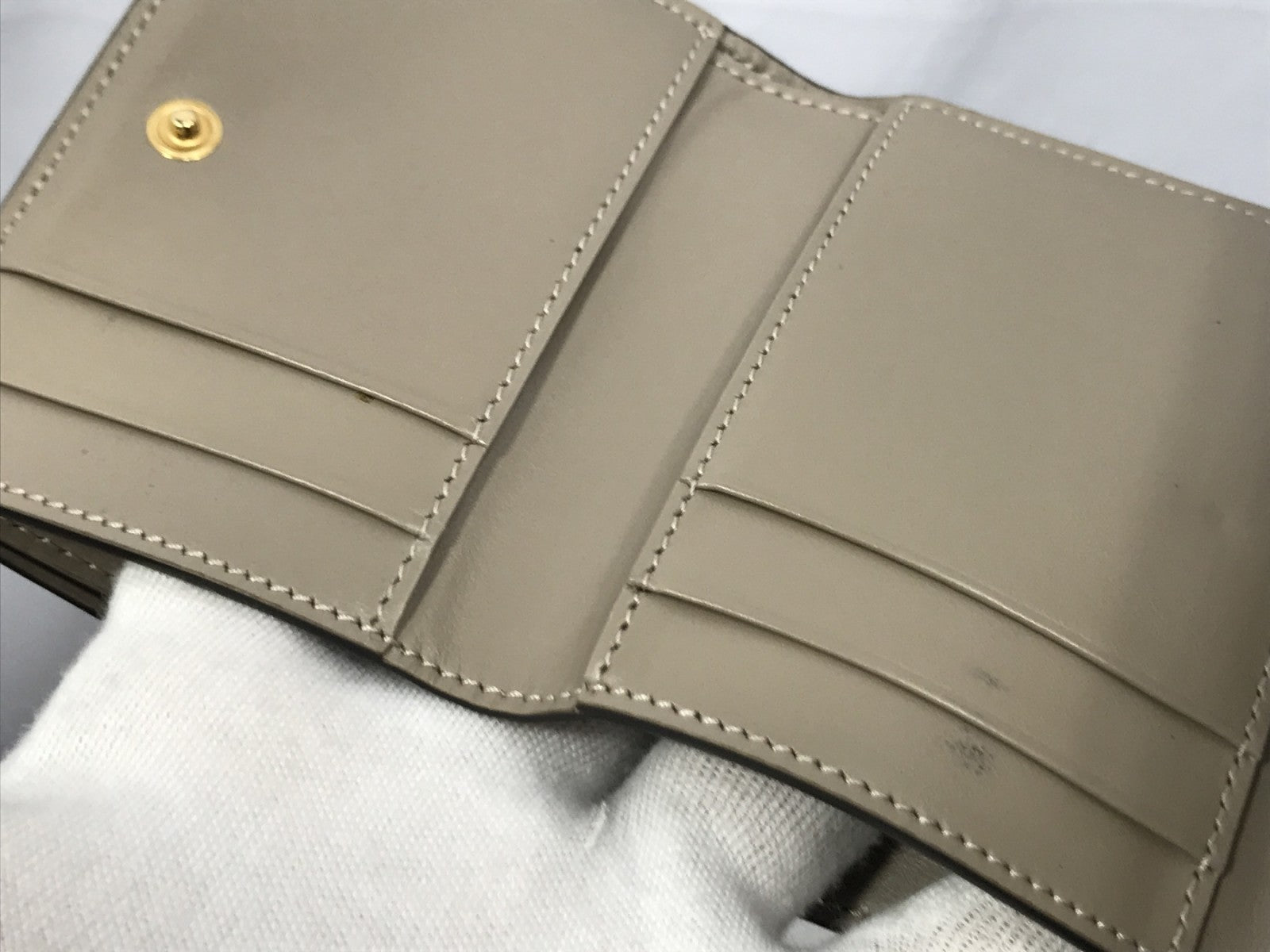 三つ折り財布 ベージュ 8M0480