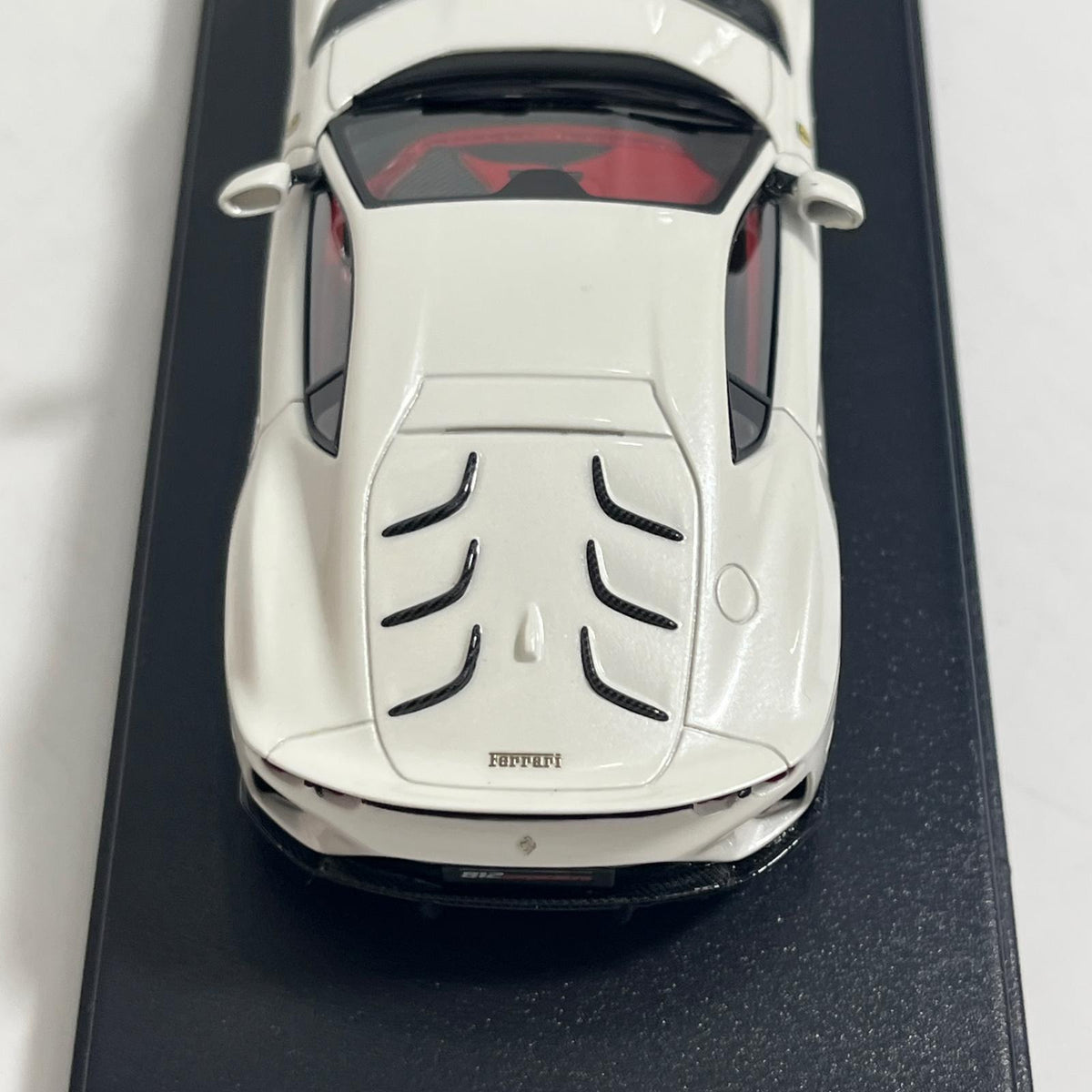 Looksmart 1/43 フェラーリ 812 kyosho スケールカー
