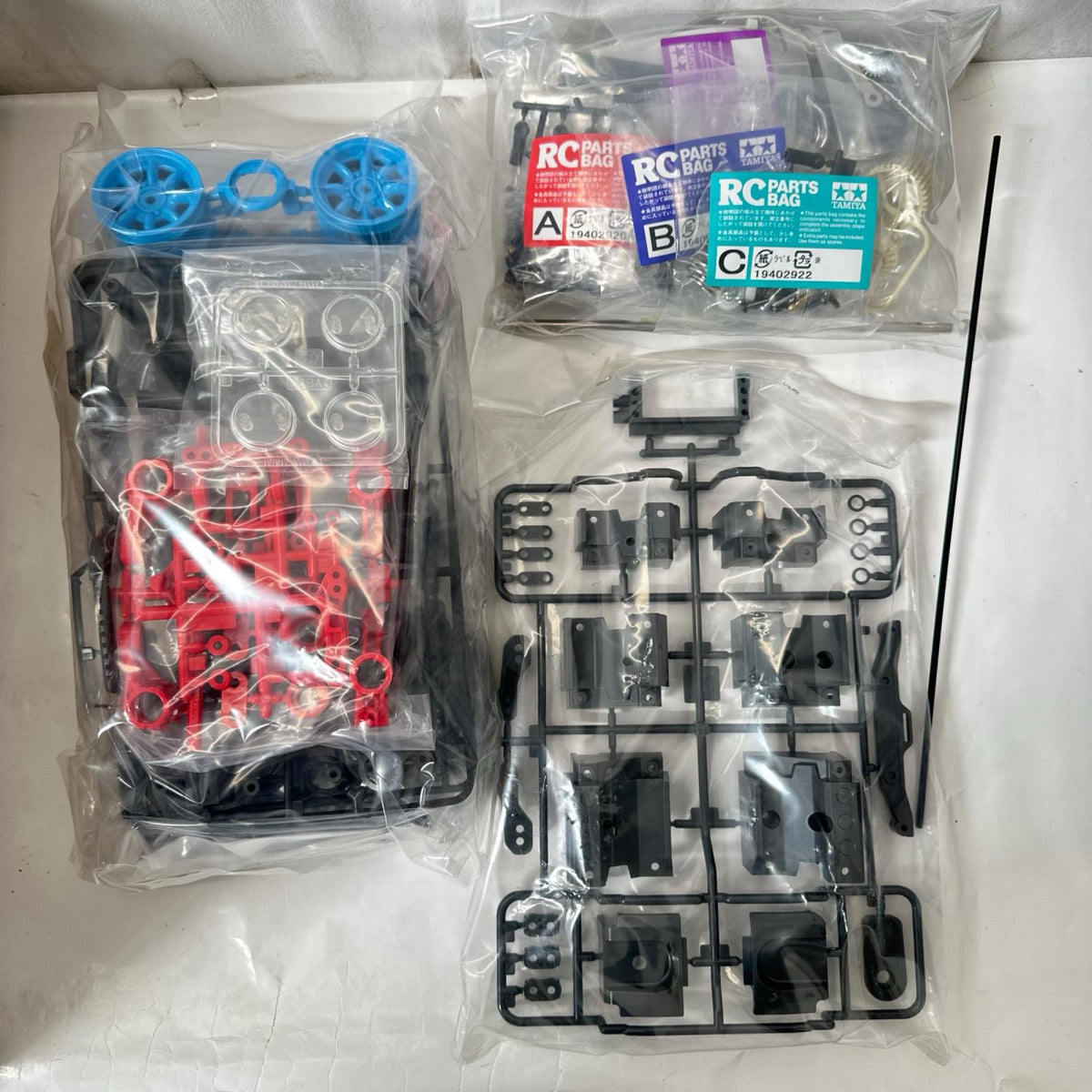 タミヤ /10 フォード エスコート Mk.2 ラリー 電動RC タミヤ カープラモ・ミニ四駆