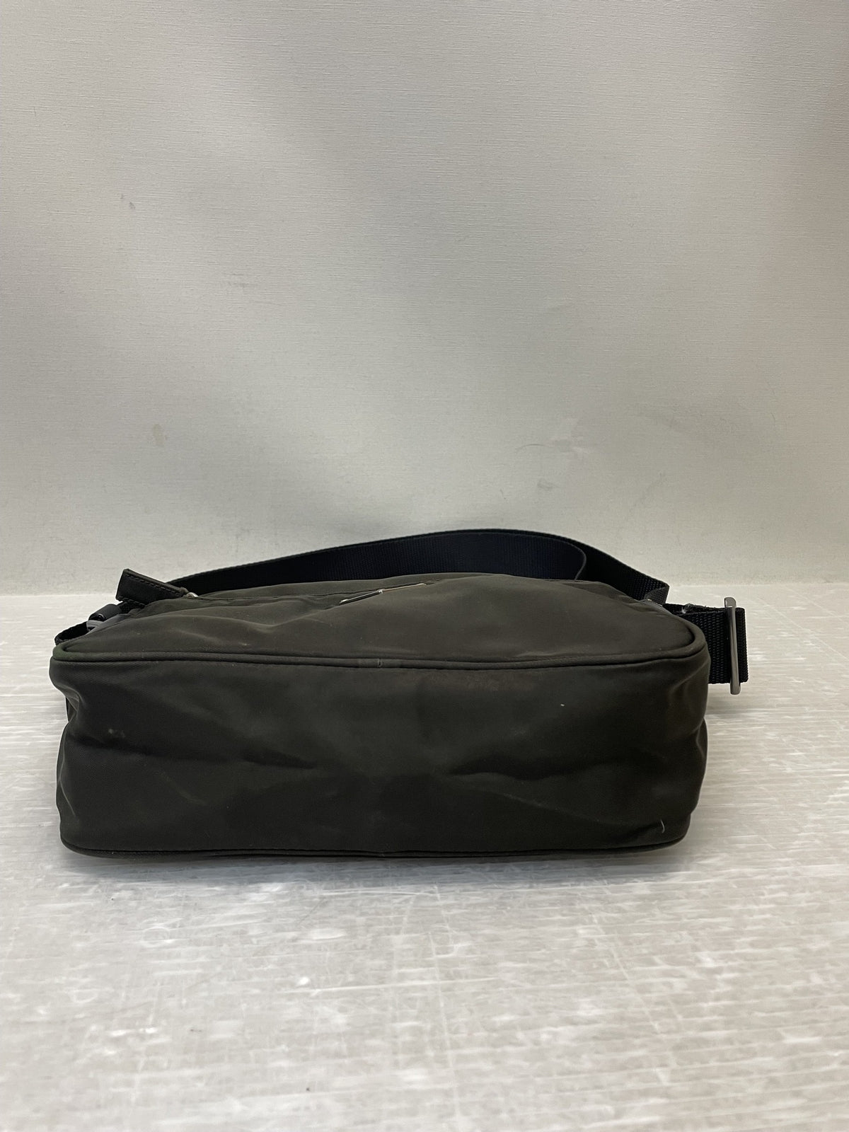 PRADA テスートナイロン ショルダーバッグ カーキ