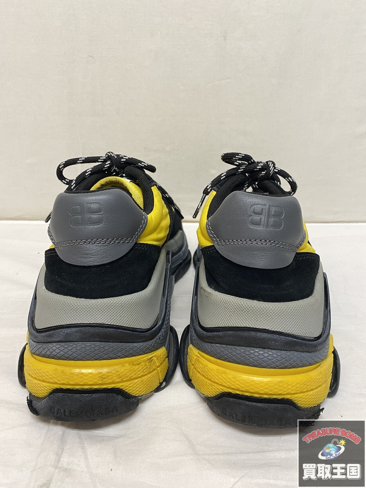 Balenciaga Triple S (27.0)