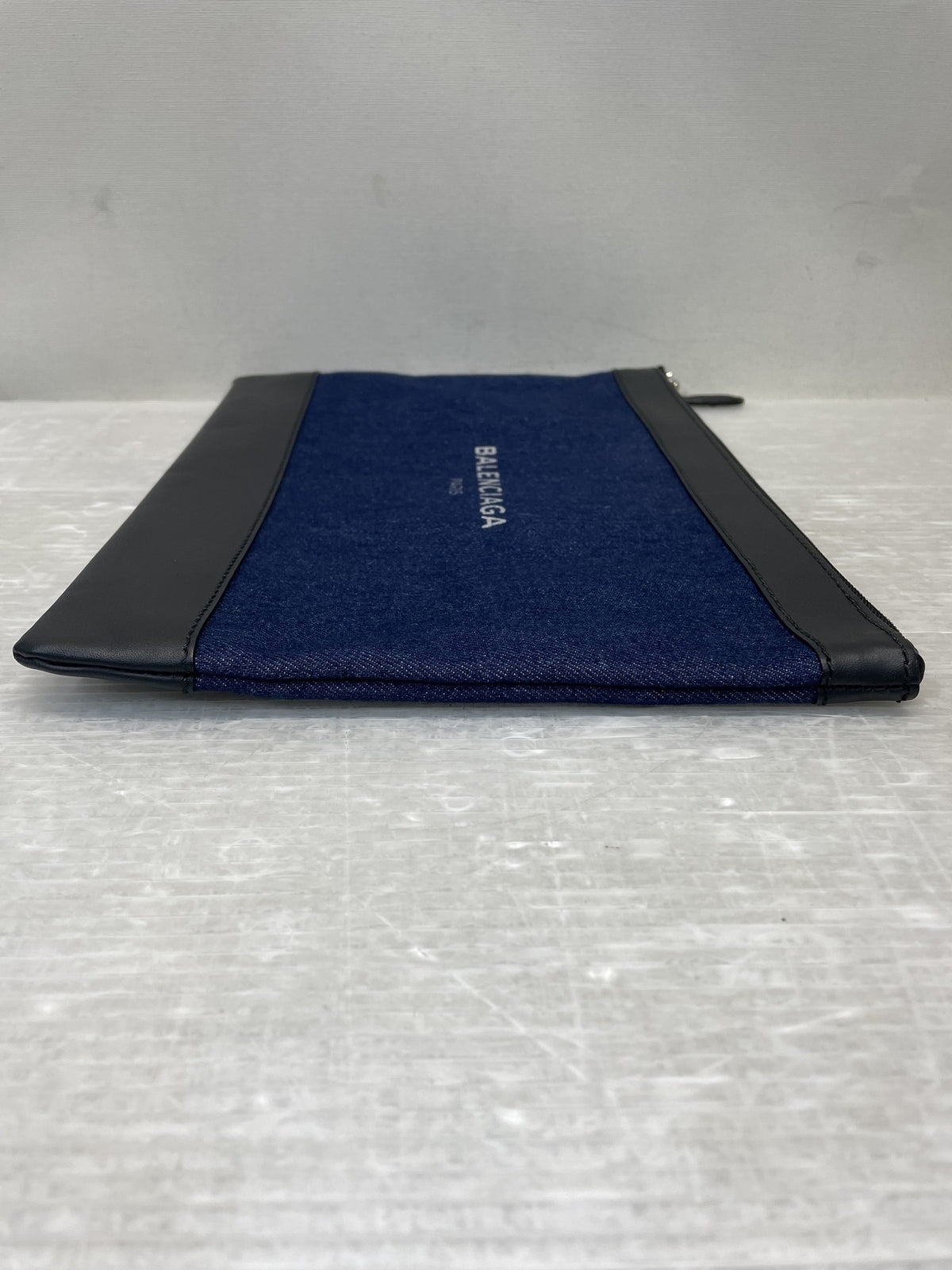 BALENCIAGA ネイビクリップクラッチバッグ デニム×レザー