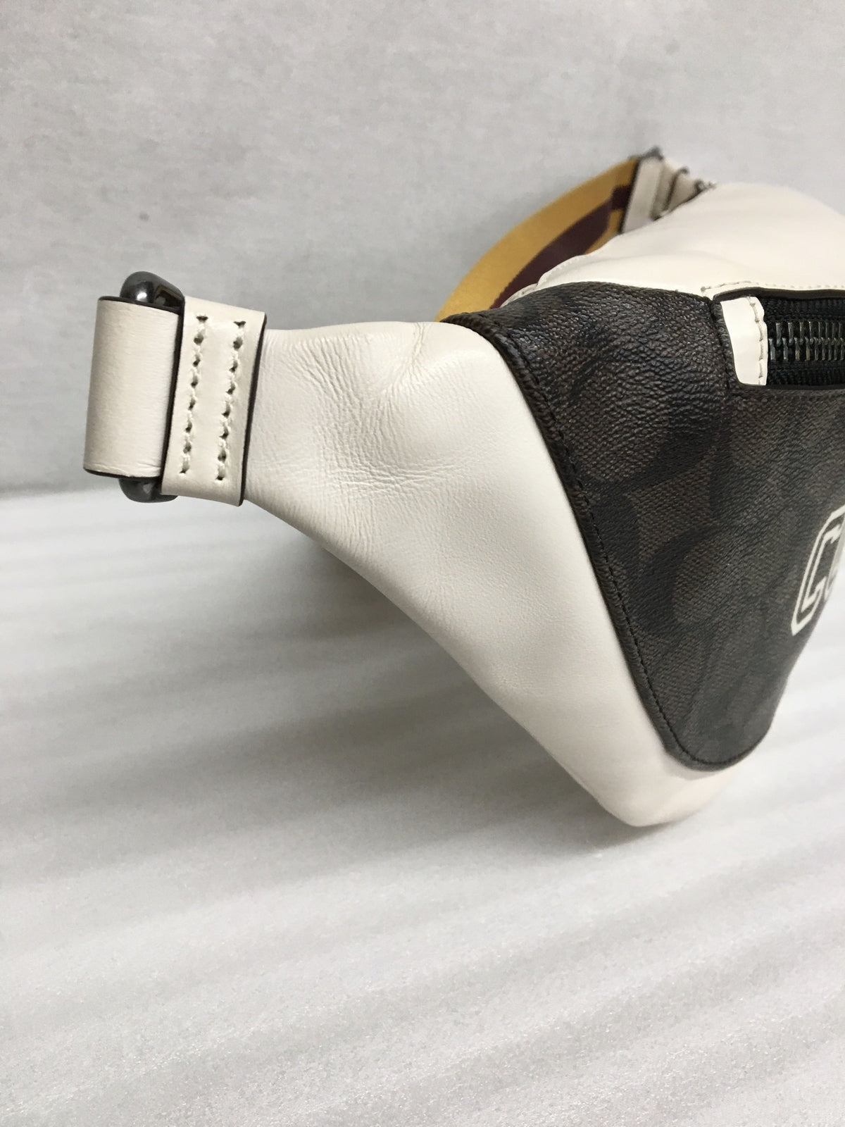 miumiu ナイロン切替 ダウンジャケット ネイビー