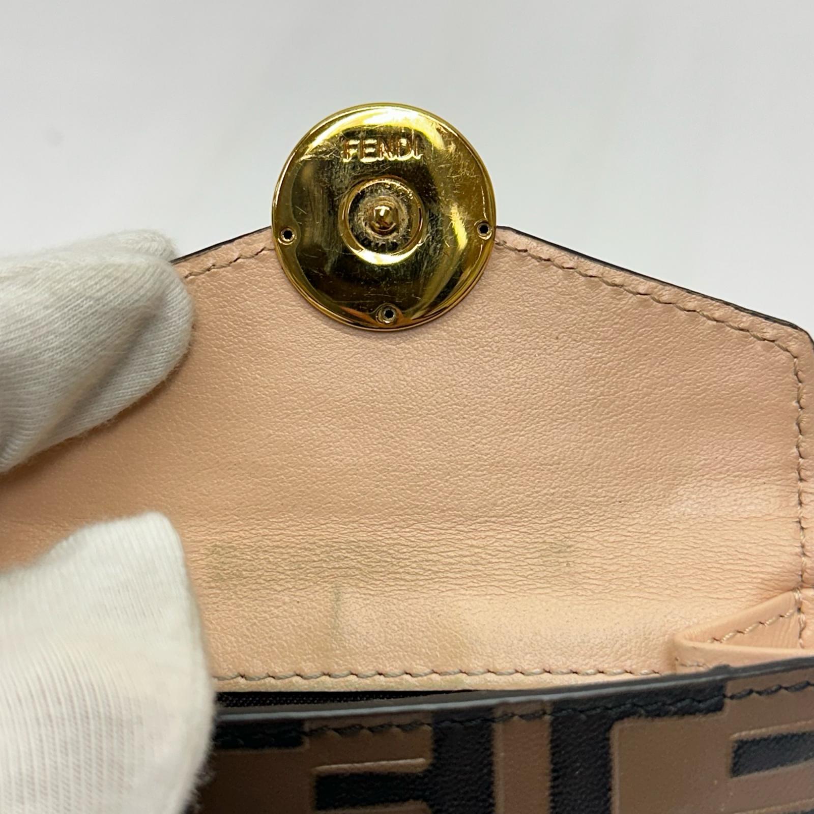 FENDI ズッカ　三つ折り財布