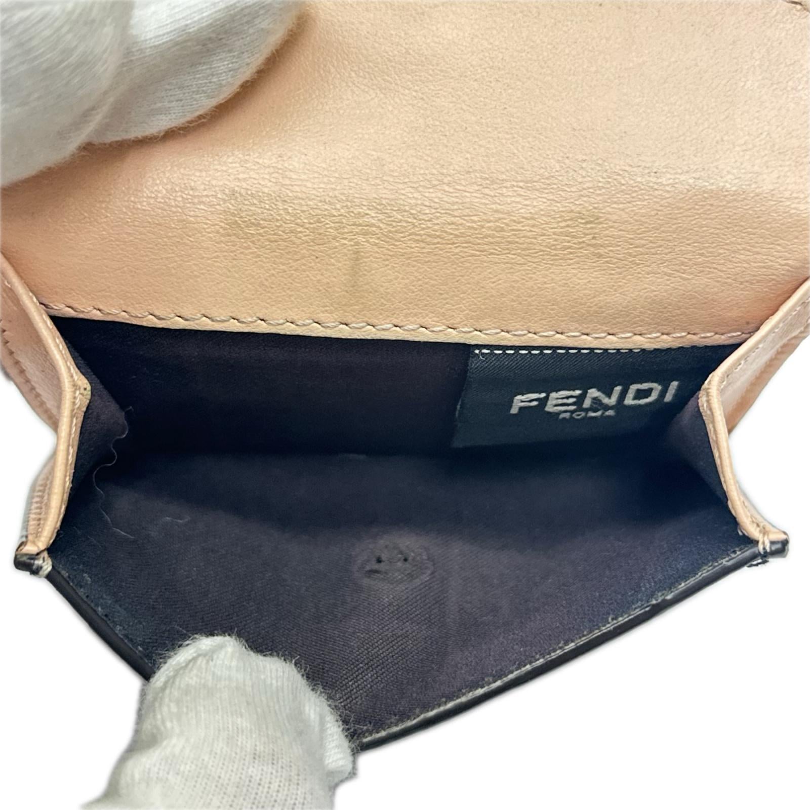 FENDI ズッカ　三つ折り財布