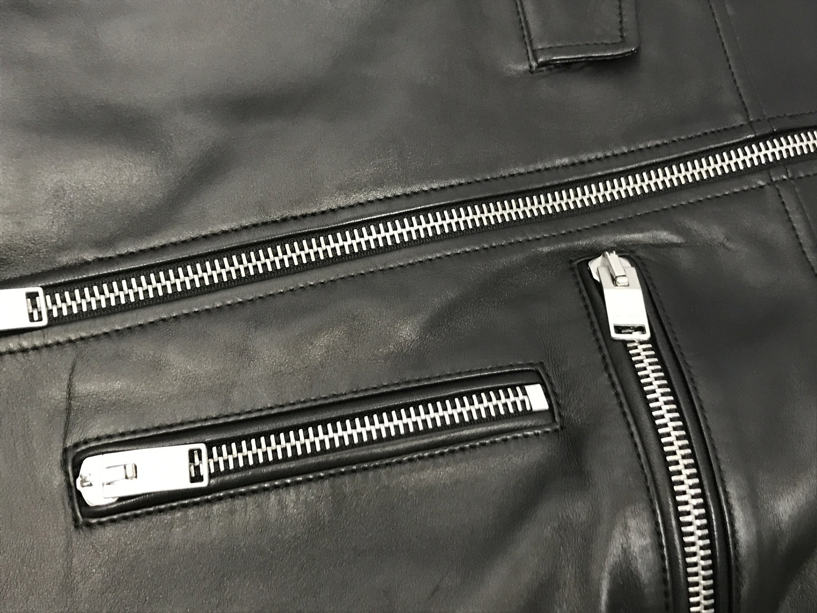 LOUIS VUITTON エピ ノエ ショルダーバッグ ブルー×レッド×グリーン M44082