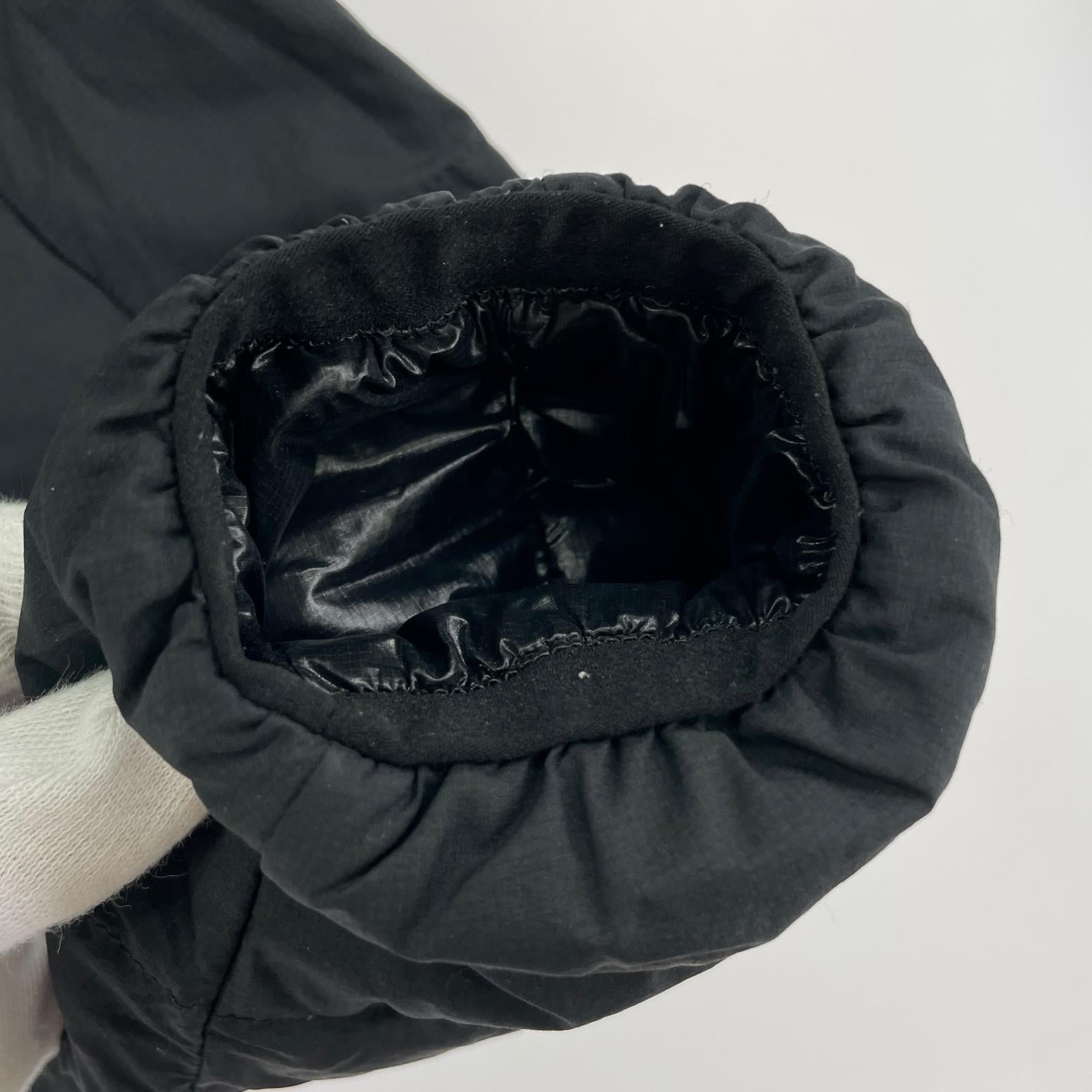 ブルゾン サンダー　ジャケット　ハイブリッド　NYW81402-M M ブラック