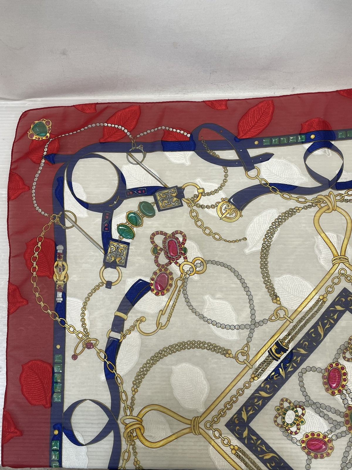 HERMES カレ90 シルクスカーフ 宝石 チェーン