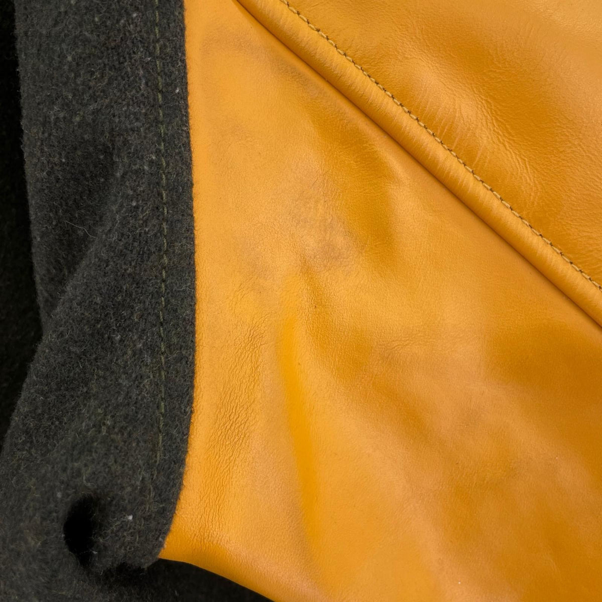ブルゾン CANTERBURY 袖ﾚｻﾞｰｽﾀｼﾞｬﾝ ｵﾘｰﾌﾞ×ｲｴﾛｰ (M) M
