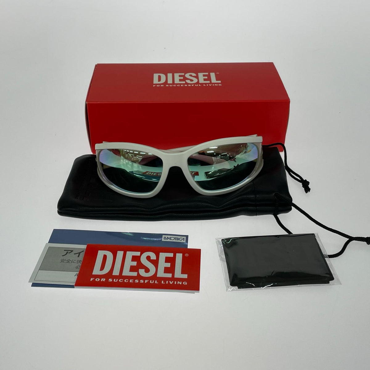 その他アクセサリー DL3002 Rectangular sunglasses ホワイト