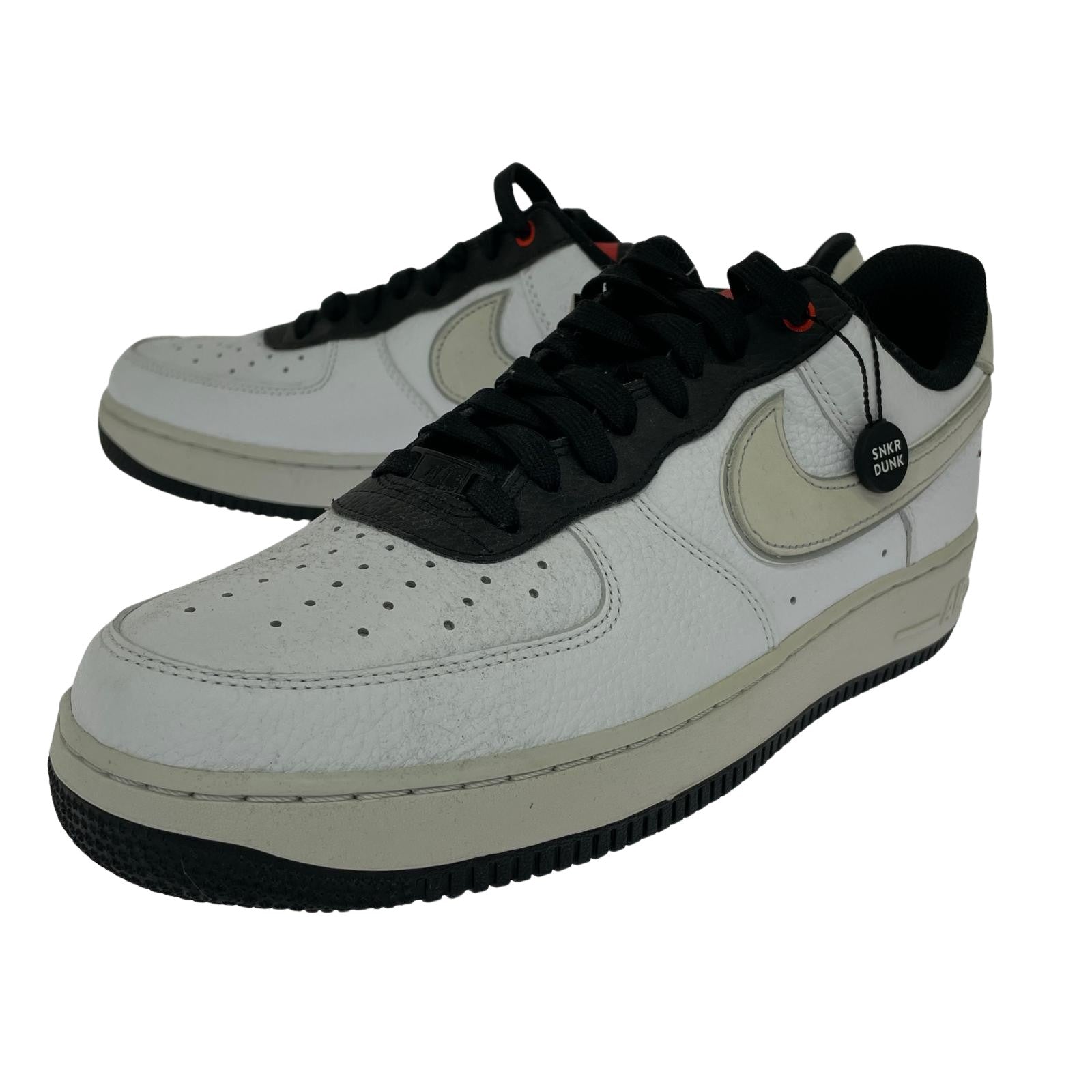 スニーカー 鶴 AIR FORCE1 07 LX DA8482-100 30.0cm 30cm (US12 UK11 1/2 EU50) ホワイト