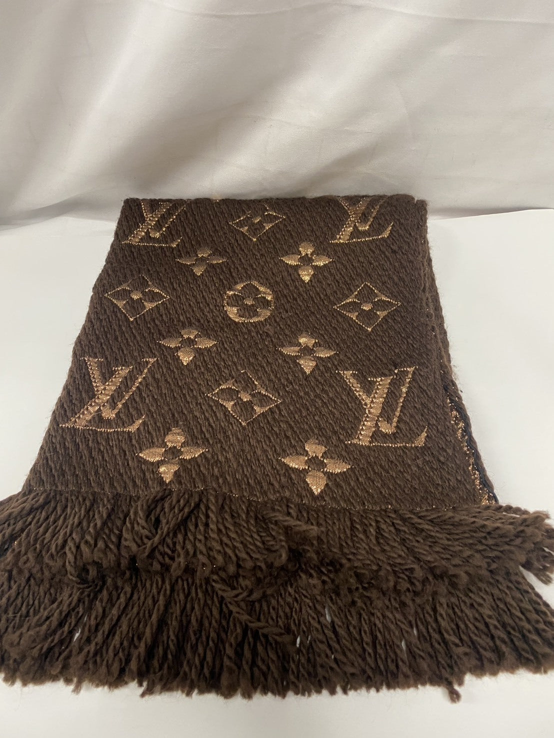 LV/M71383/エシャルプ・ロゴマニア