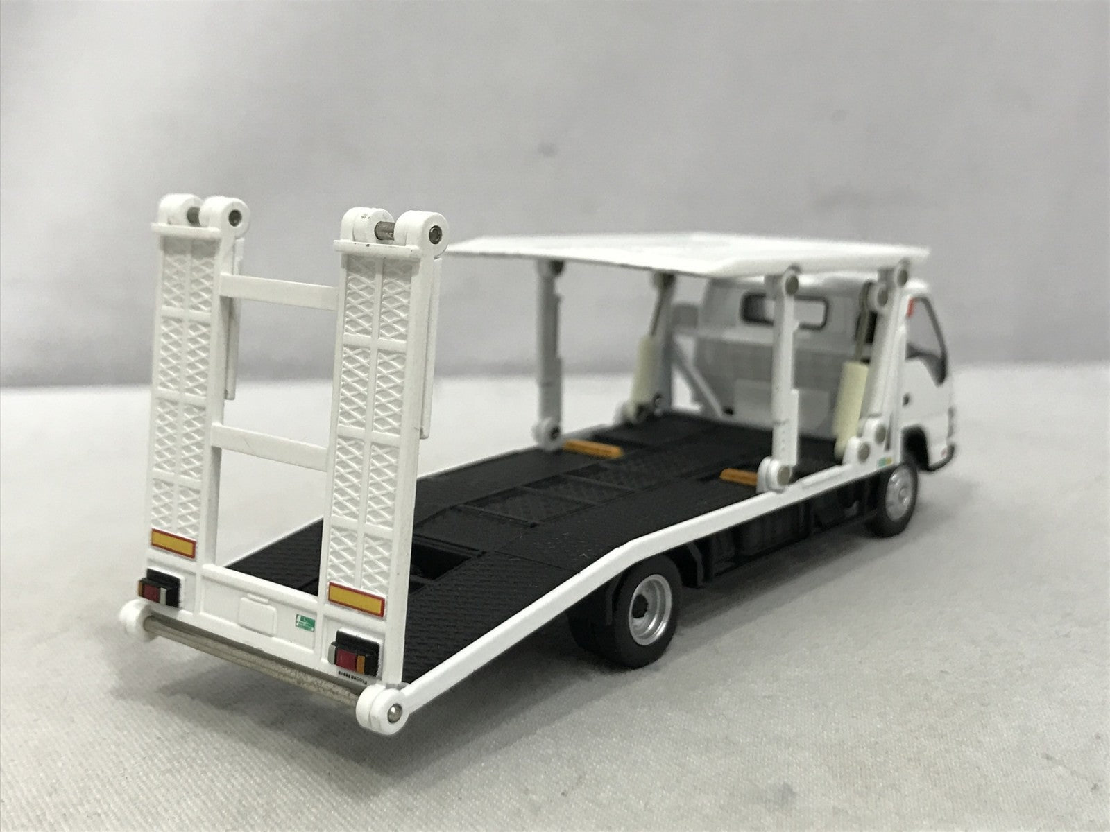 LV-N191a いすゞエルフ 花見台自動車 トミカ