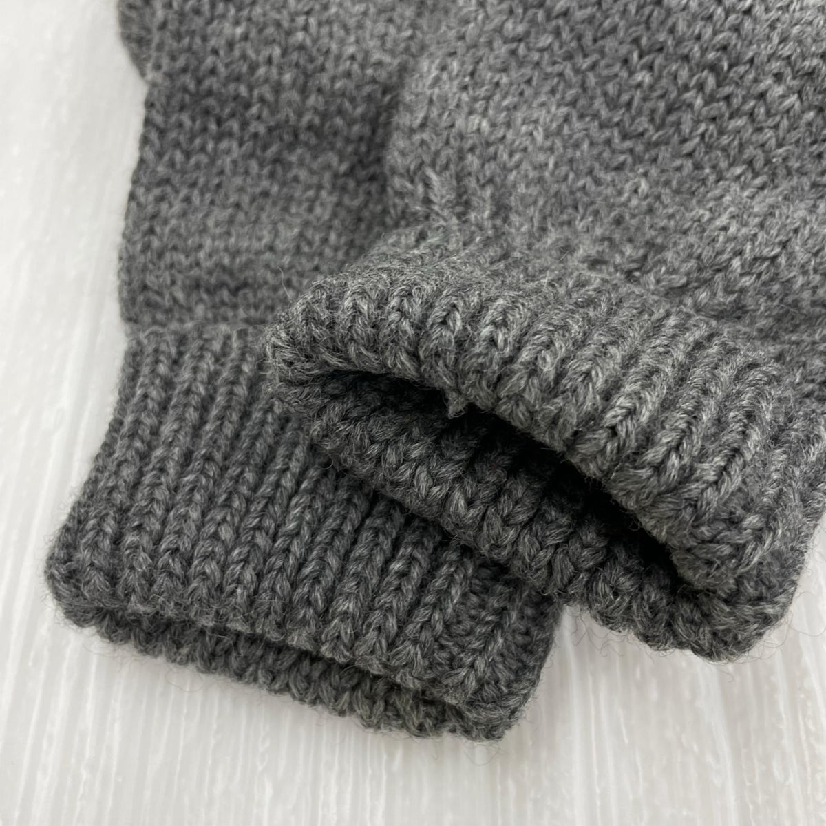 カーディガン ﾛｺﾞﾊﾟｯﾁ ｸﾞﾚｰ グレー