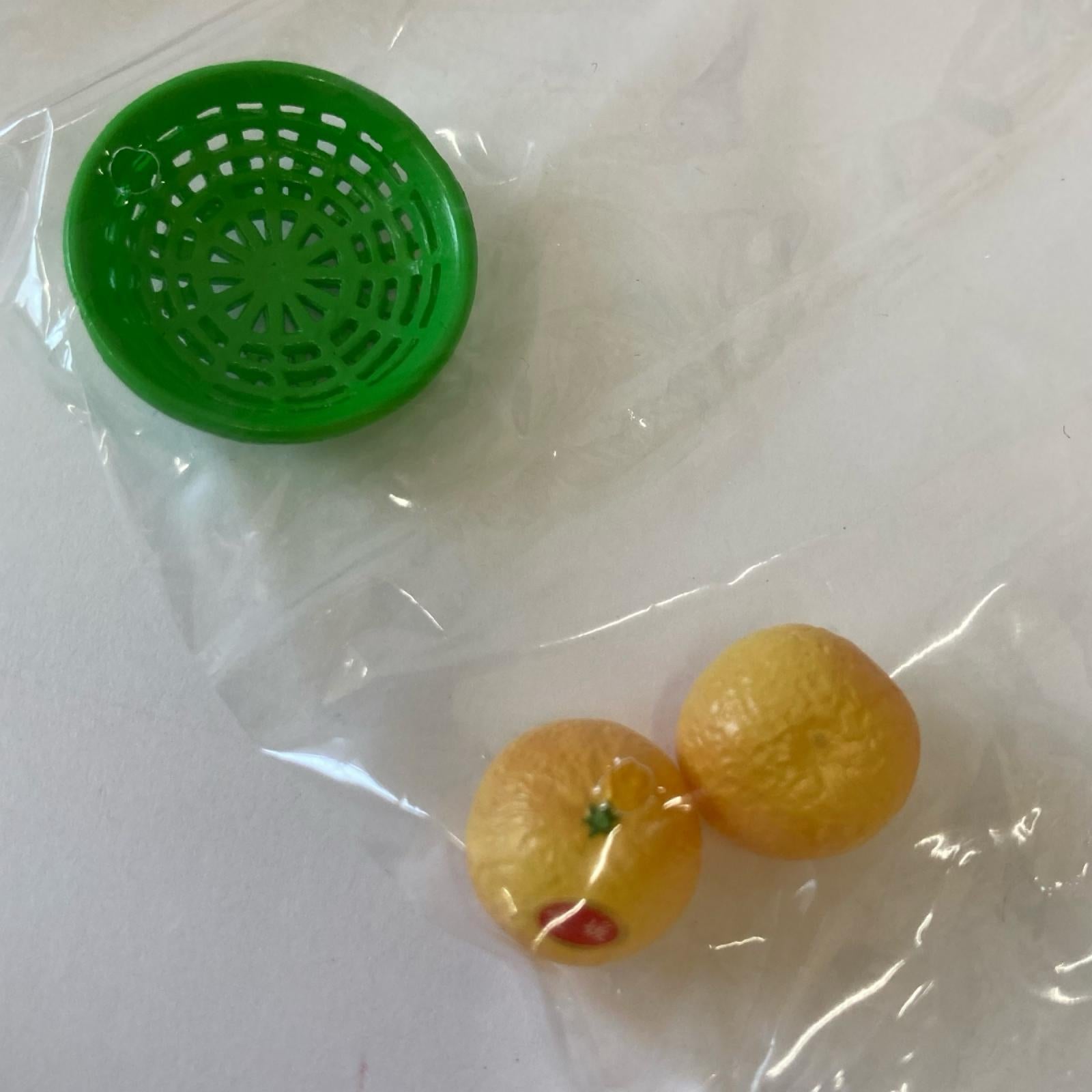 スーパーでおかいもの ①旬の果実を味見しちゃおっと リーメント