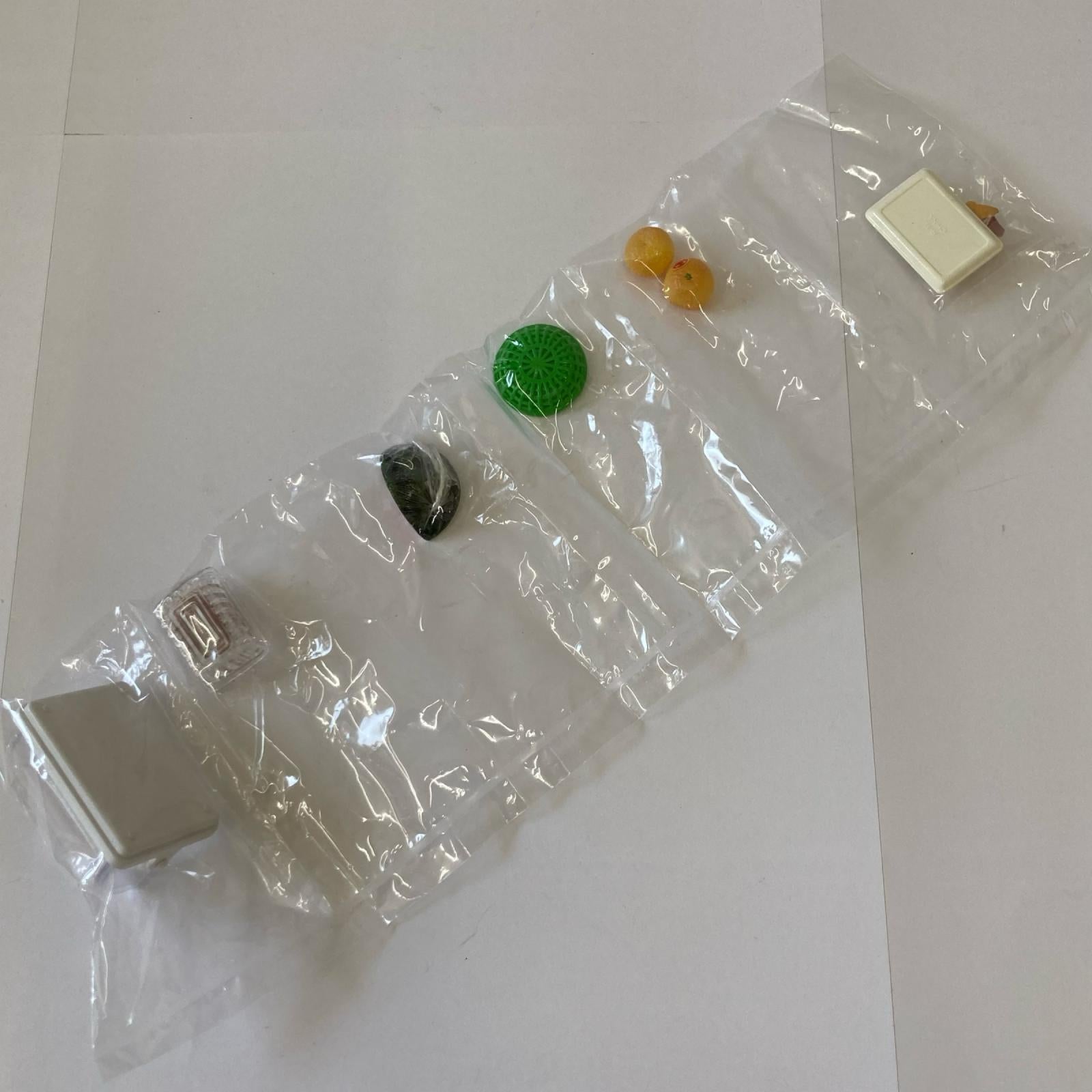 スーパーでおかいもの ①旬の果実を味見しちゃおっと リーメント