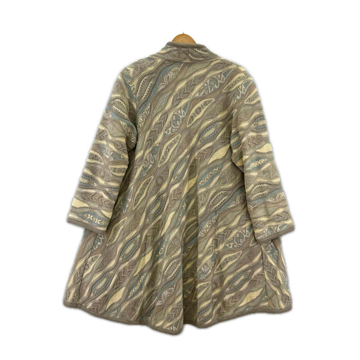 ジャケット COOGI ３Dﾆｯﾄｶﾞｳﾝ　白 SS マルチカラー