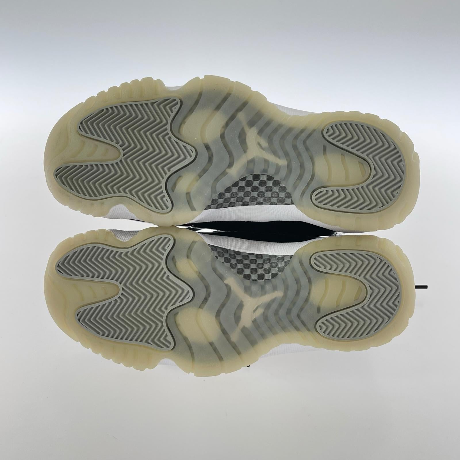 スニーカー WMNS AIR JORDAN RETRO 24cm AR0715 011 24cm (US6 UK5 1/2 EU38) ブラック