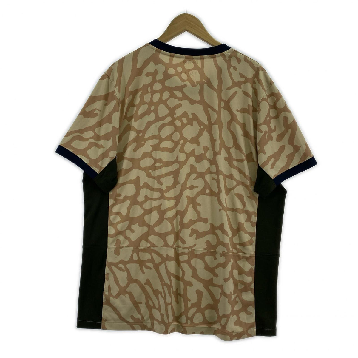 半袖Ｔシャツ ×paris saint-germain ﾕﾆﾌｫｰﾑ ｶﾓ柄 ブラウン