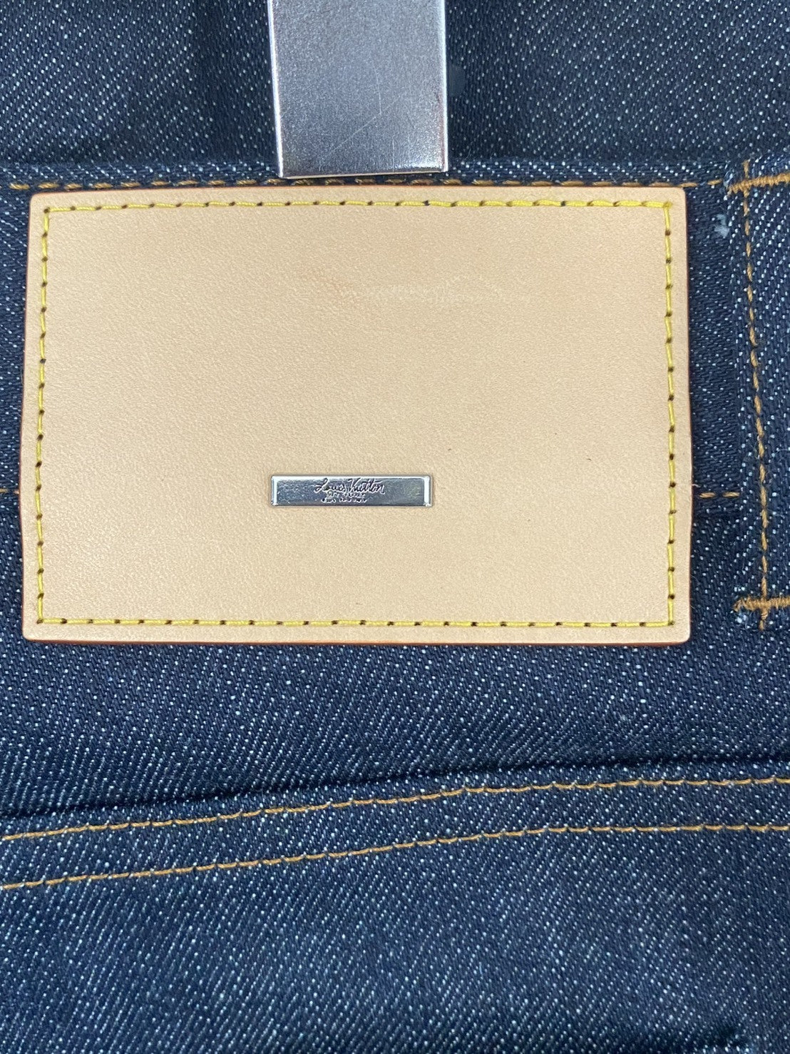 LV スリムストレッチ デニムパンツ 34