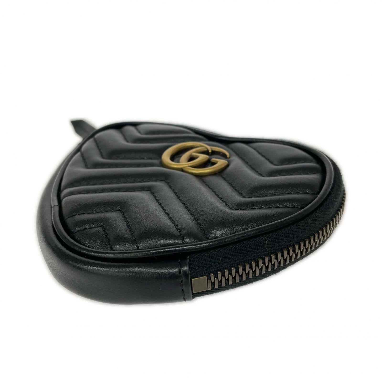 GUCCI　GGマーモント ハートシェイプコインケース