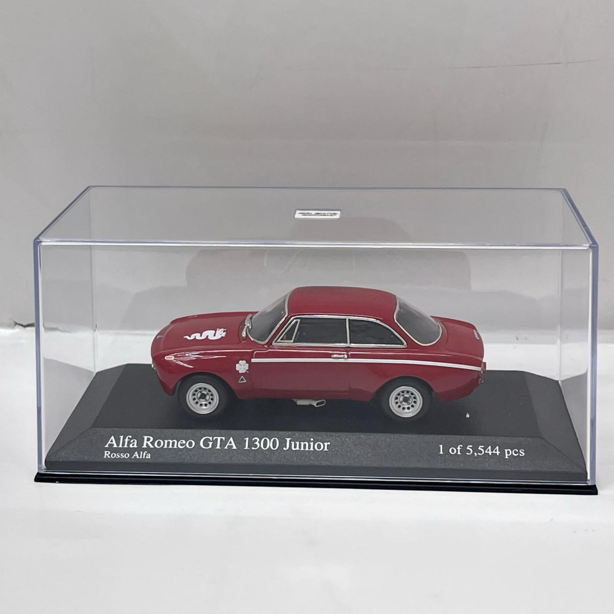 Alfa Romeo GTA 1300 Junior アルファロメオ GTA 1300 ジュニア（レッド） ミニチャンプス（MINICHAMPS） スケールカー