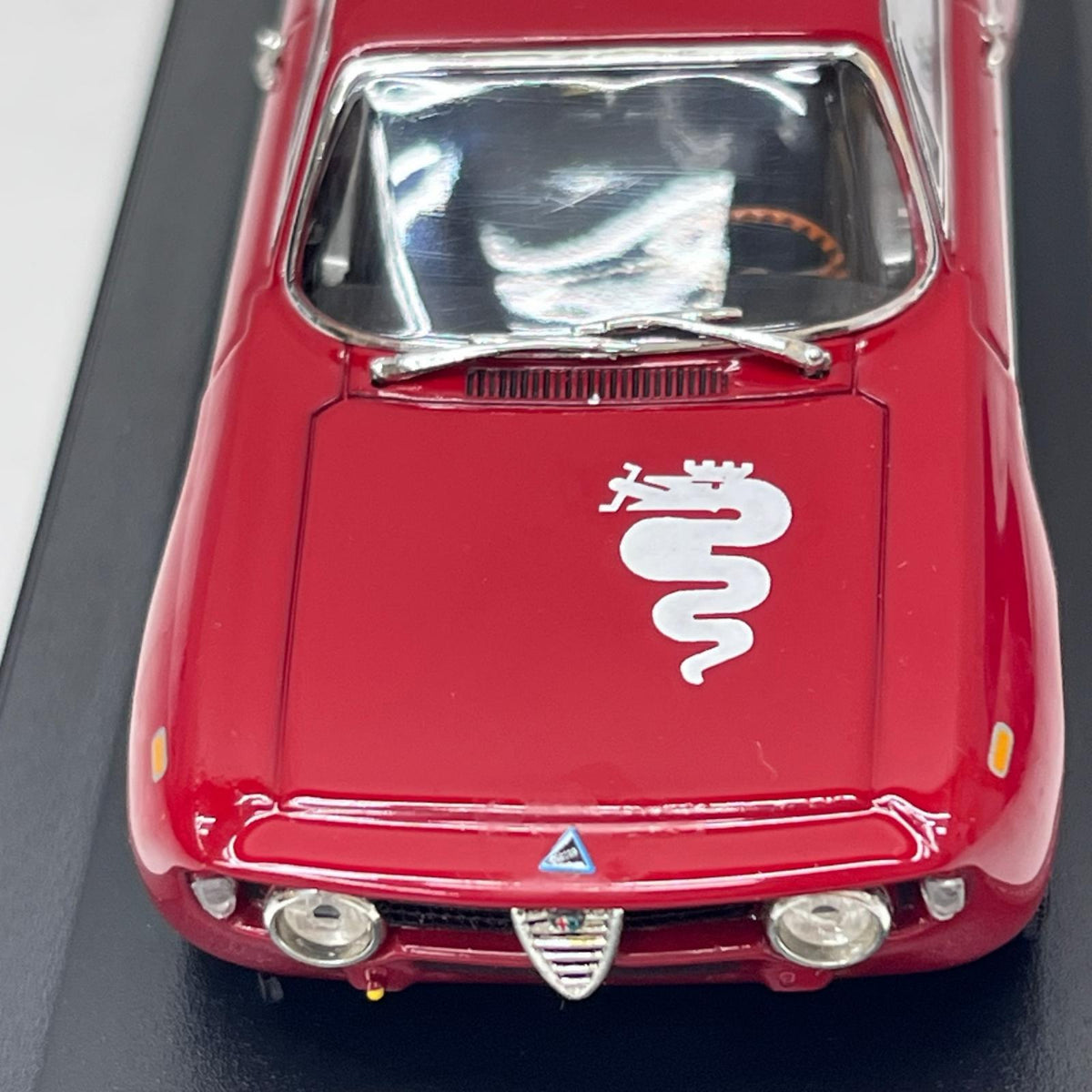 Alfa Romeo GTA 1300 Junior アルファロメオ GTA 1300 ジュニア（レッド） ミニチャンプス（MINICHAMPS） スケールカー