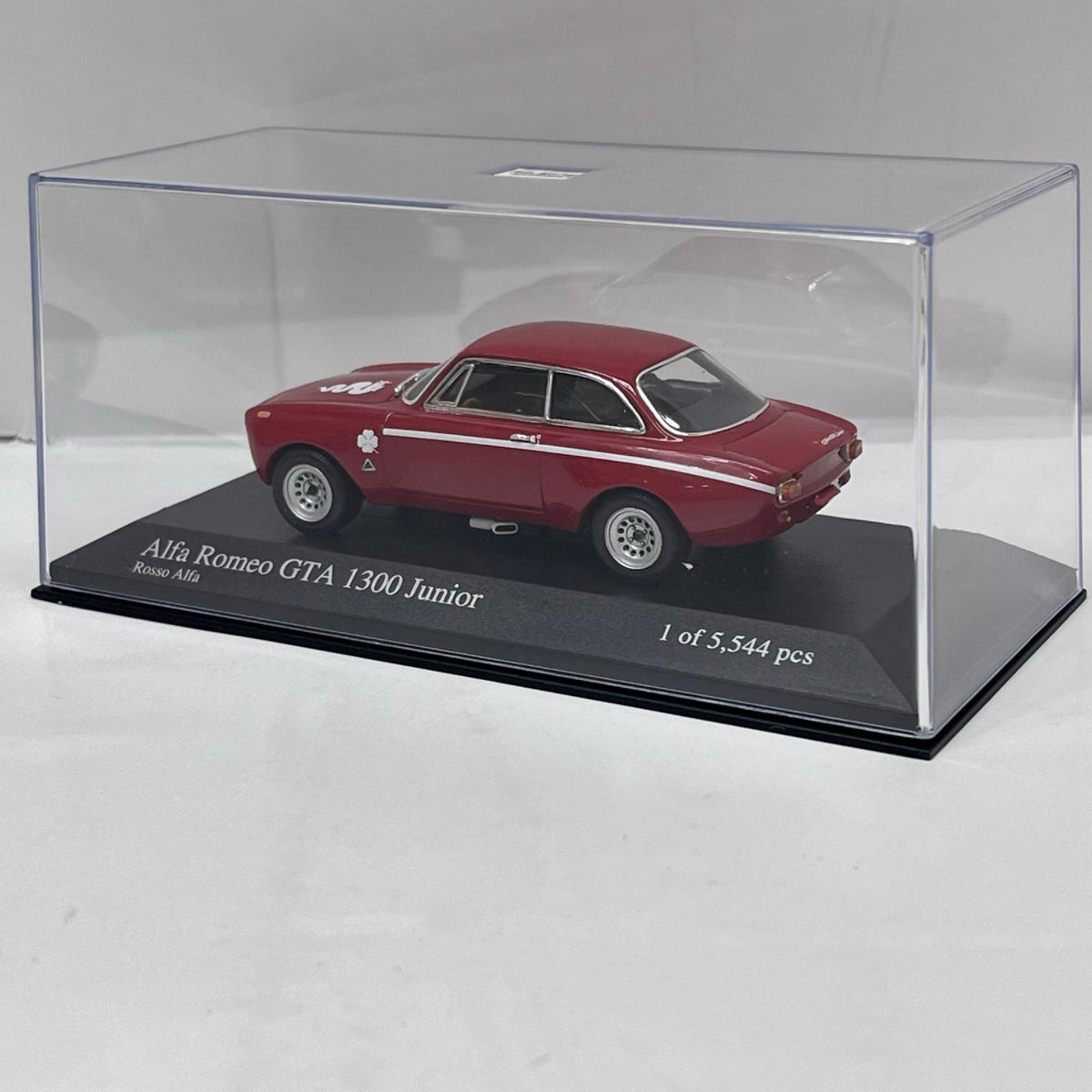 Alfa Romeo GTA 1300 Junior アルファロメオ GTA 1300 ジュニア（レッド） ミニチャンプス（MINICHAMPS） スケールカー